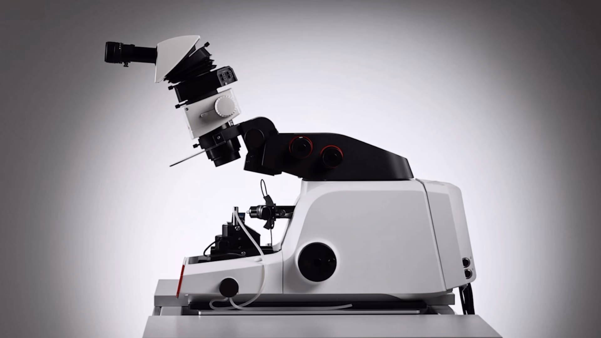 Ультрамикротом Leica Enuity