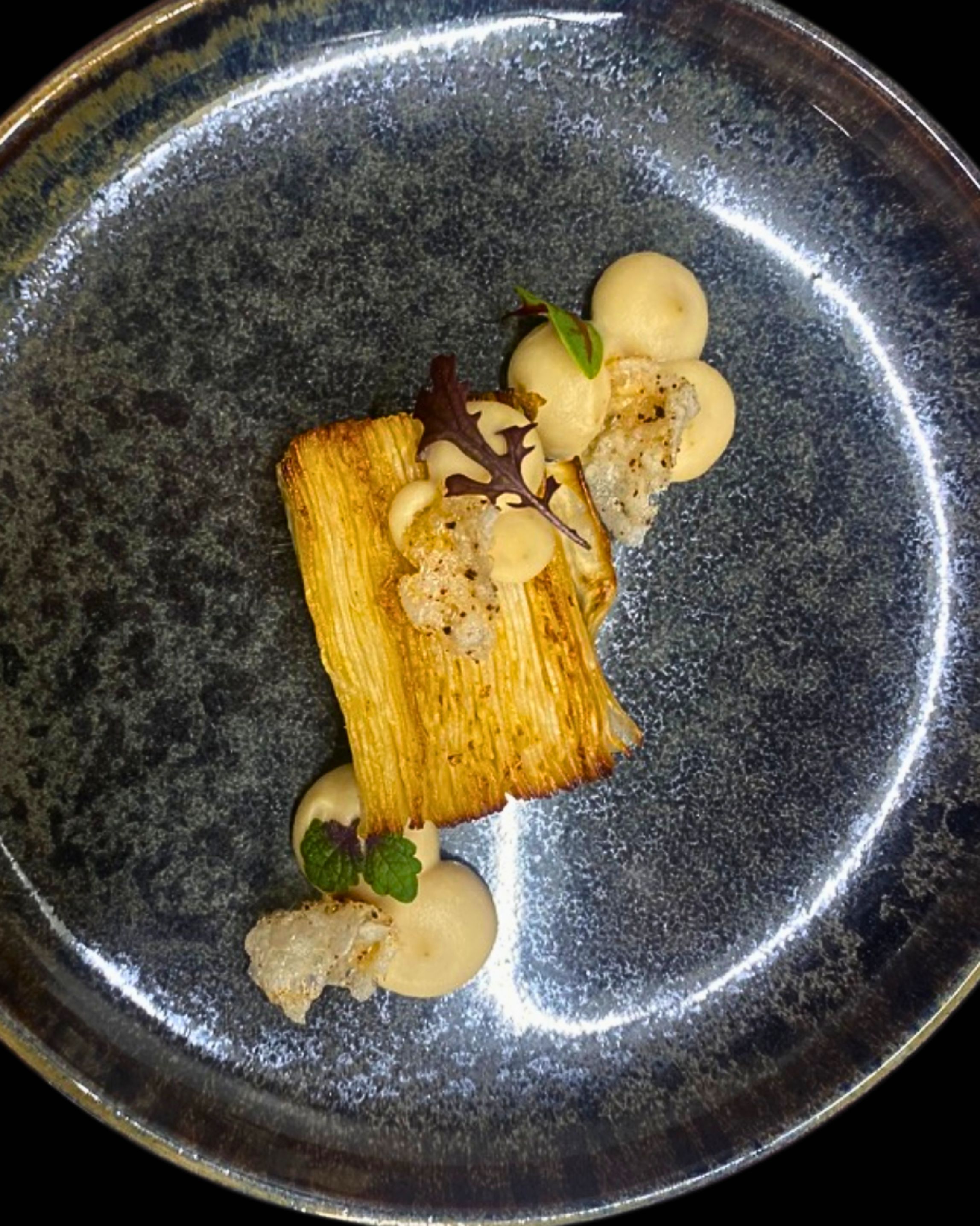 Sellerie Millefeuille mit veganem Thon aus Sellerie, von Wild Foods.