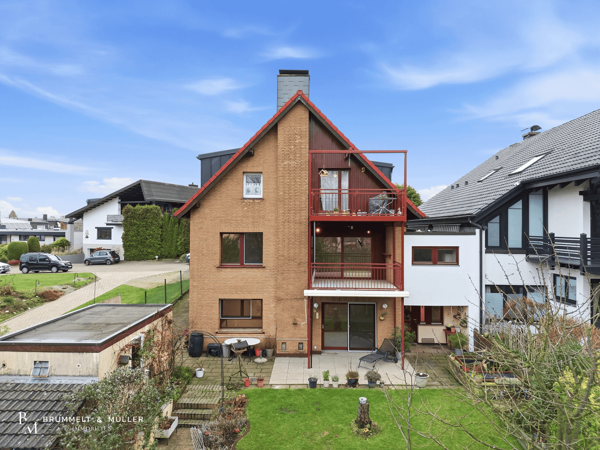 Attraktives Zwei-/Dreifamilienhaus in bevorzugter Wohngegend!