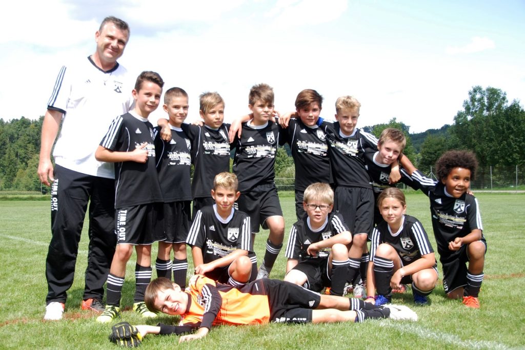 E-Jun Teamfoto