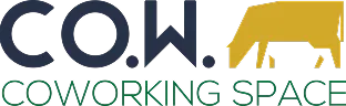 Logotipo do COW coworking space com a palavra 'COW' em letras grandes e um ícone amarelo de vaca estilizada.