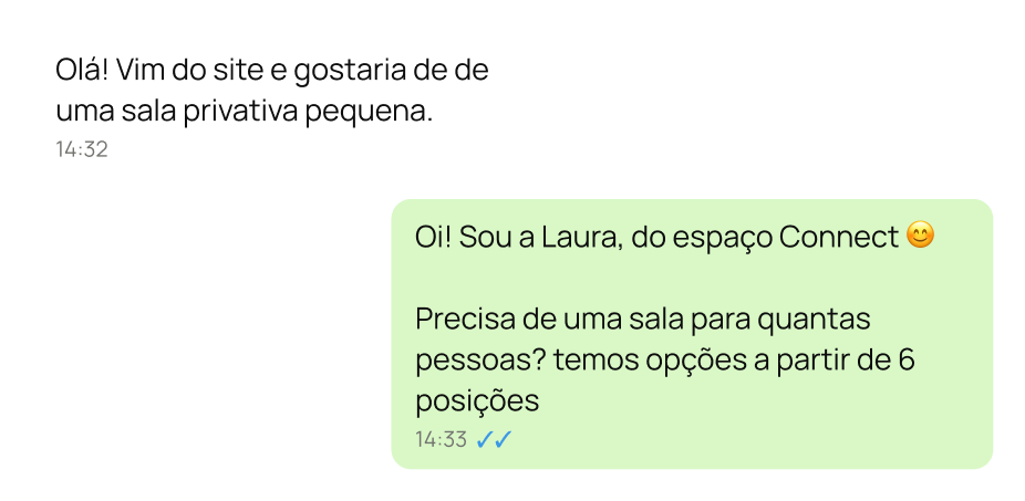 Laura atendendo um cliente pelo WhatsApp