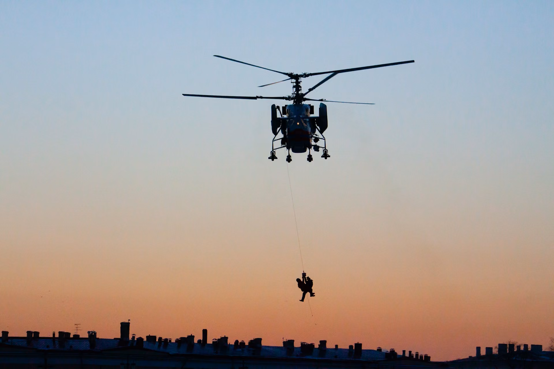 The Evolution of Helicopter Hoist Systems: From Rescue to Construction