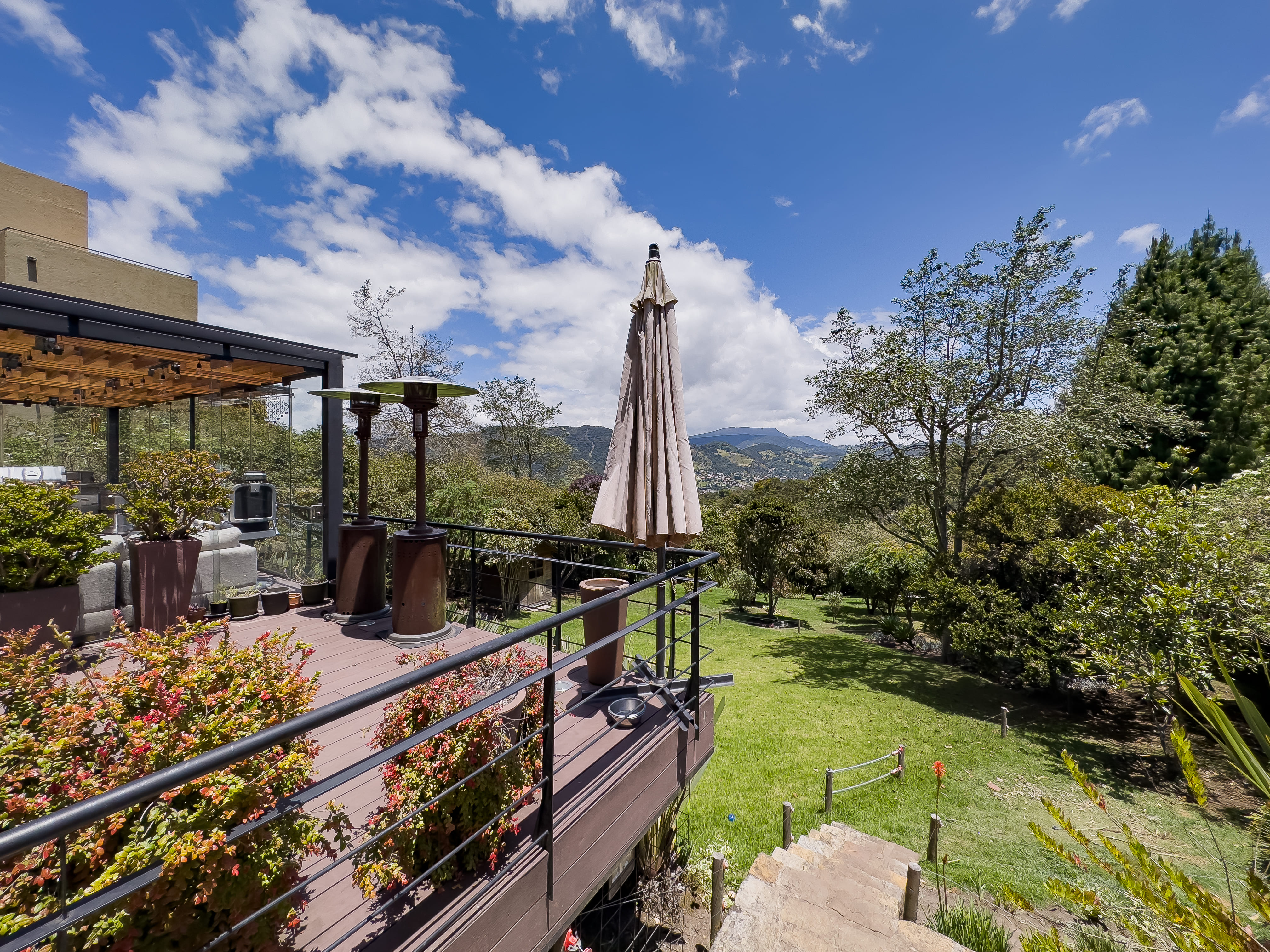Casa con terraza a la venta, en Arboretto (La calera).