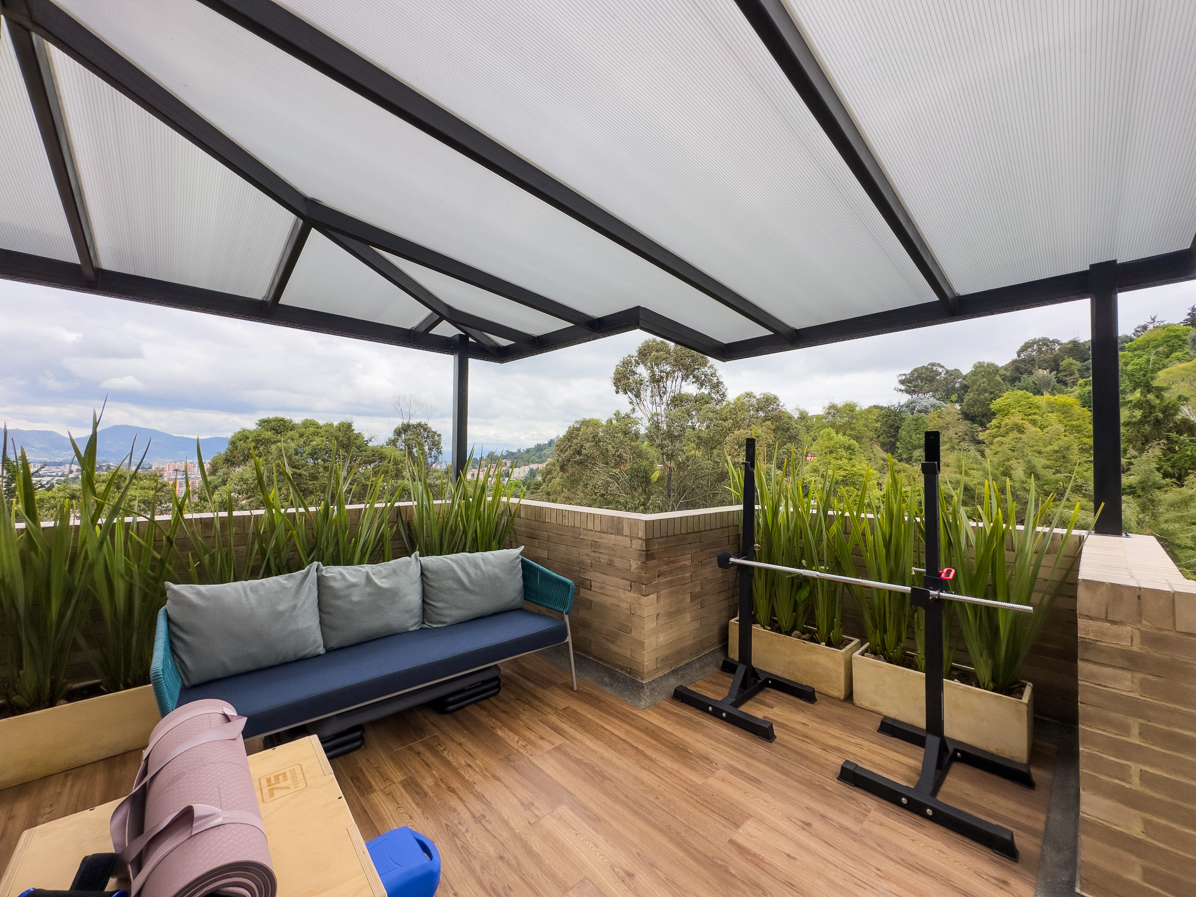 Penthouse con terraza a la venta, en Cerros de Suba.