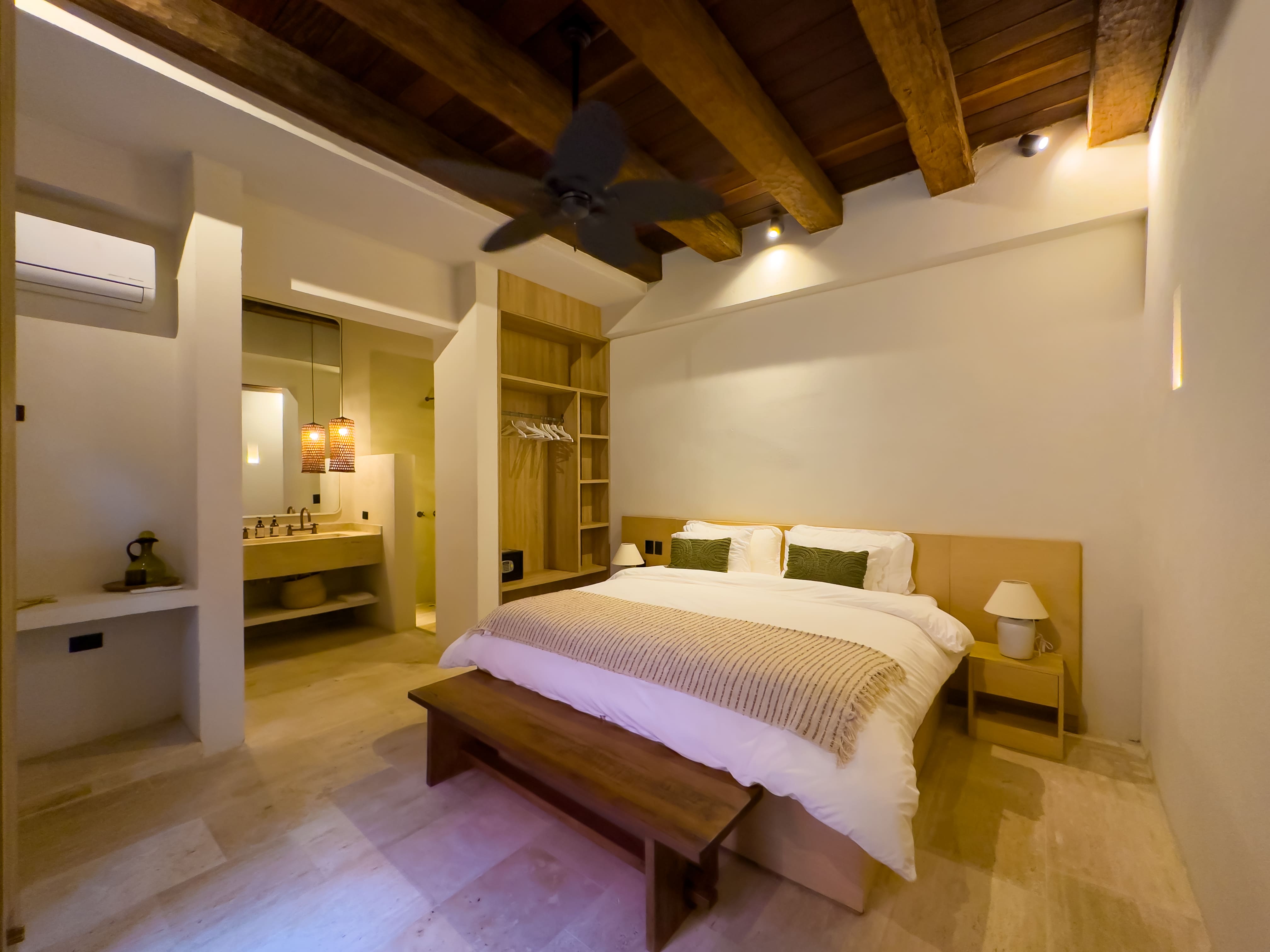 Casa con piscina en venta, Getsemaní Cartagena de Indias