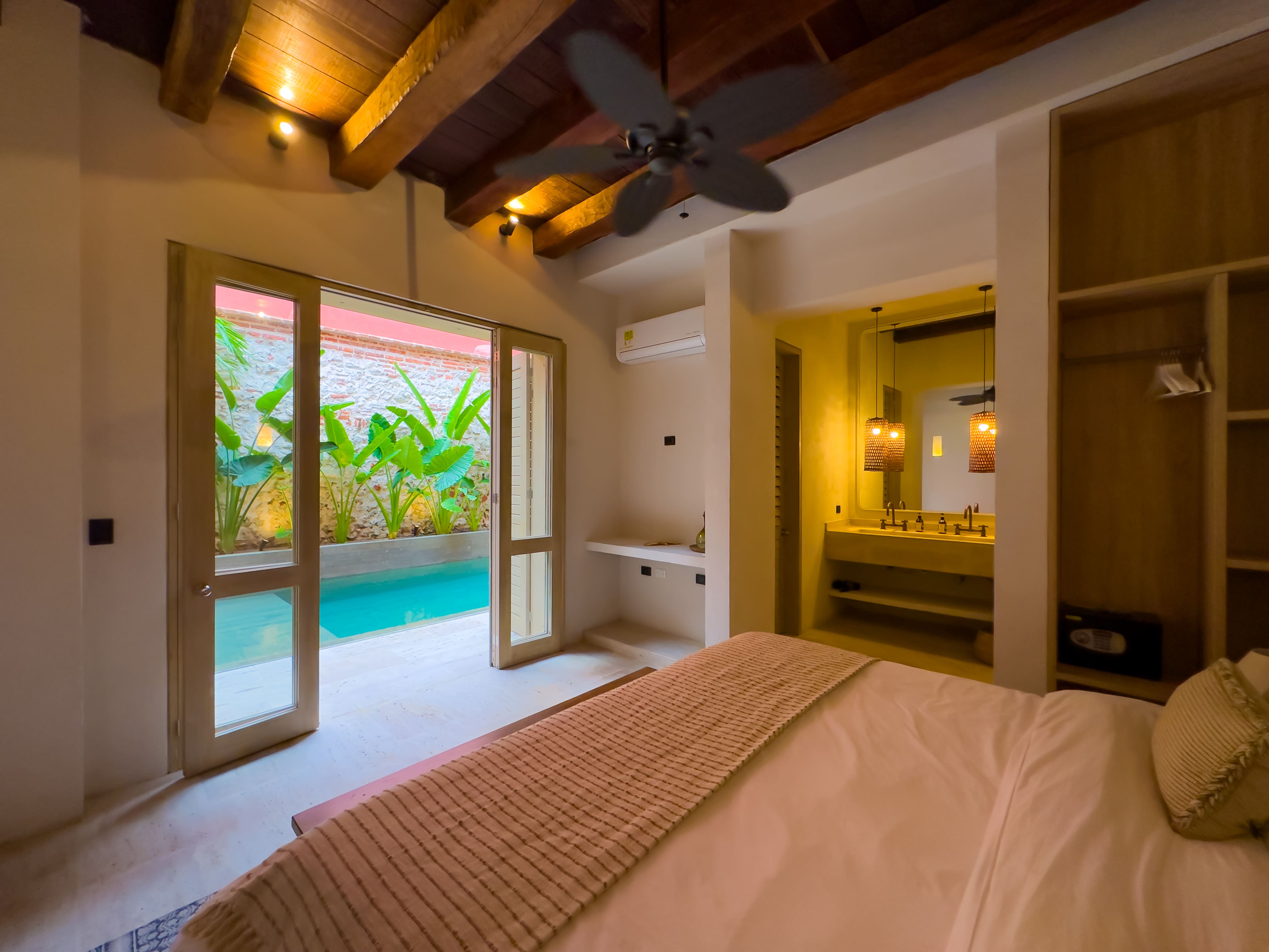 Casa con piscina en venta, Getsemaní Cartagena de Indias