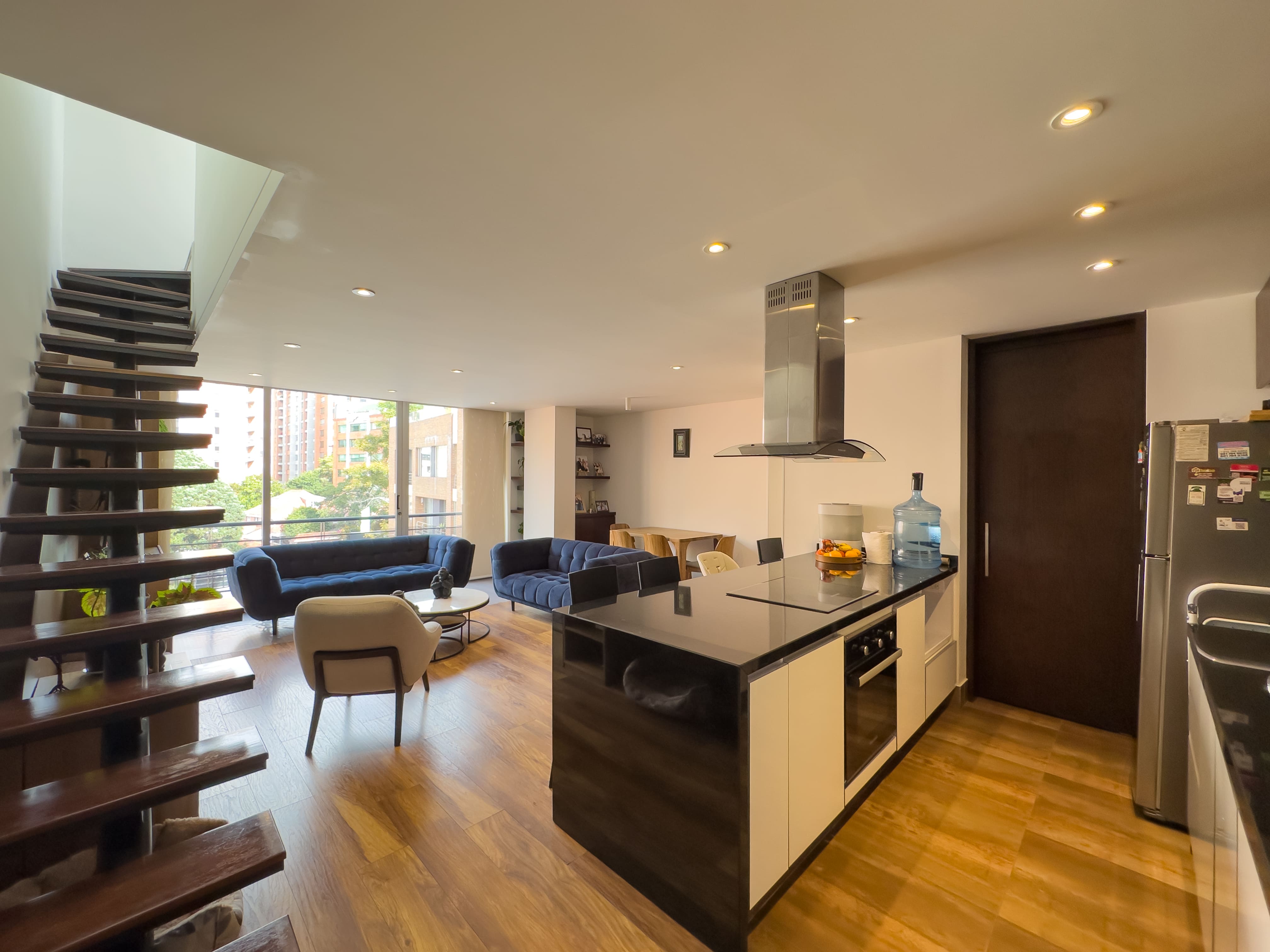 Apartamento con terraza en venta, Calleja Alta.
