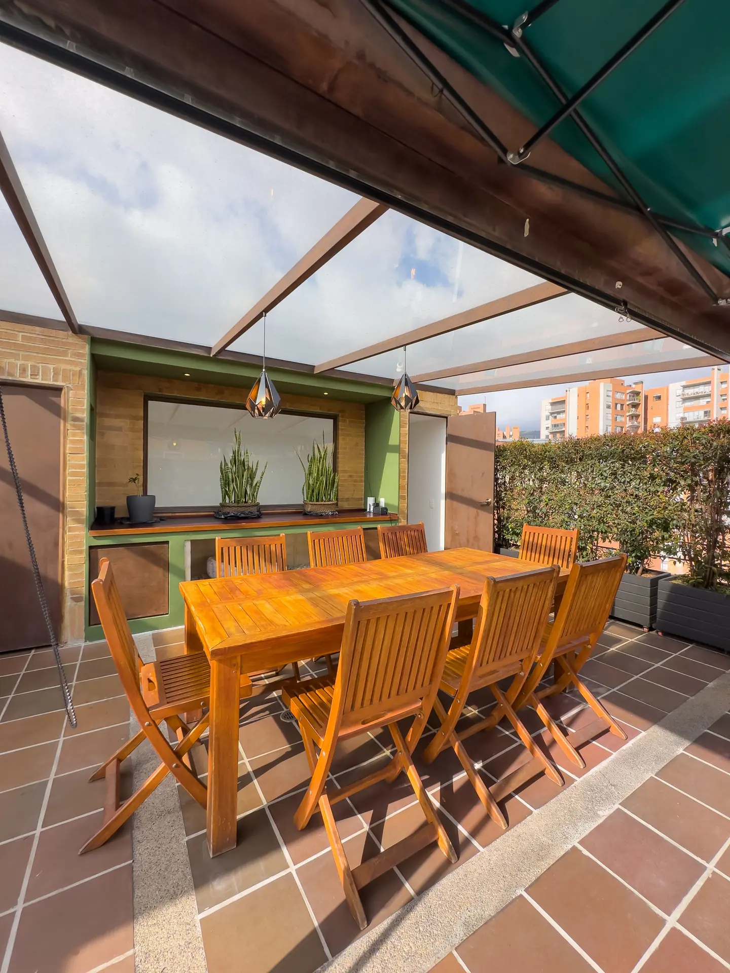 Apartamento con terraza en venta, Calleja Alta.