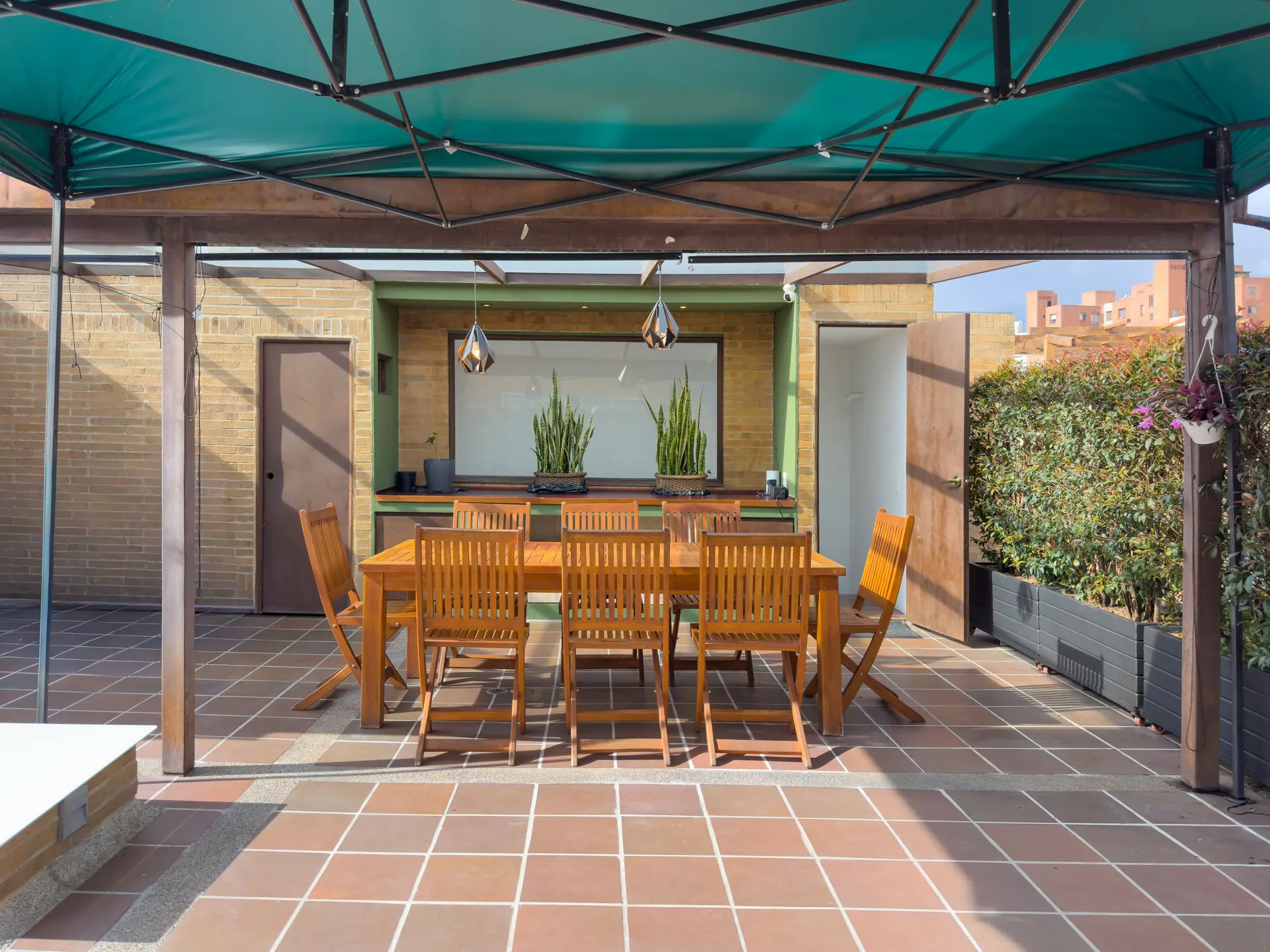 Apartamento con terraza en venta, Calleja Alta.