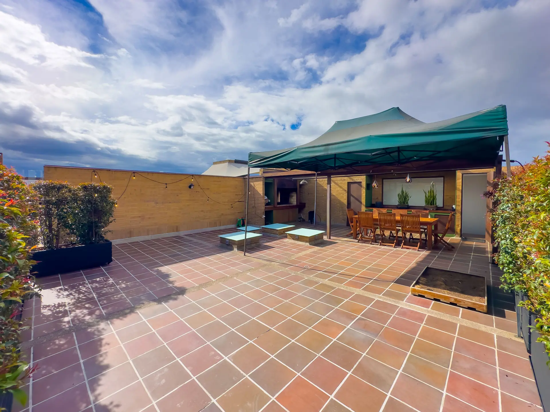 Apartamento con terraza en venta, Calleja Alta.