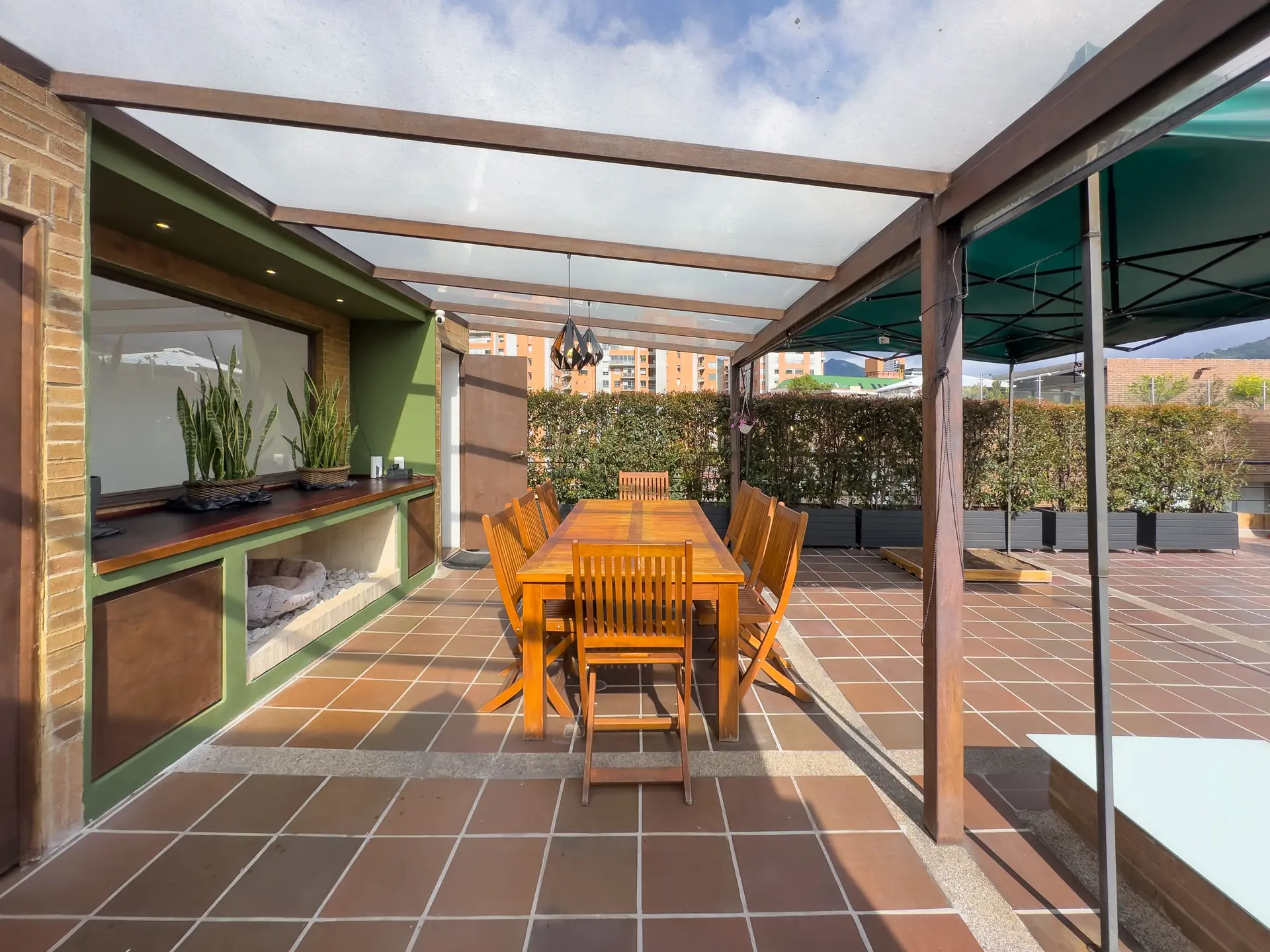 Apartamento con terraza en venta, Calleja Alta.