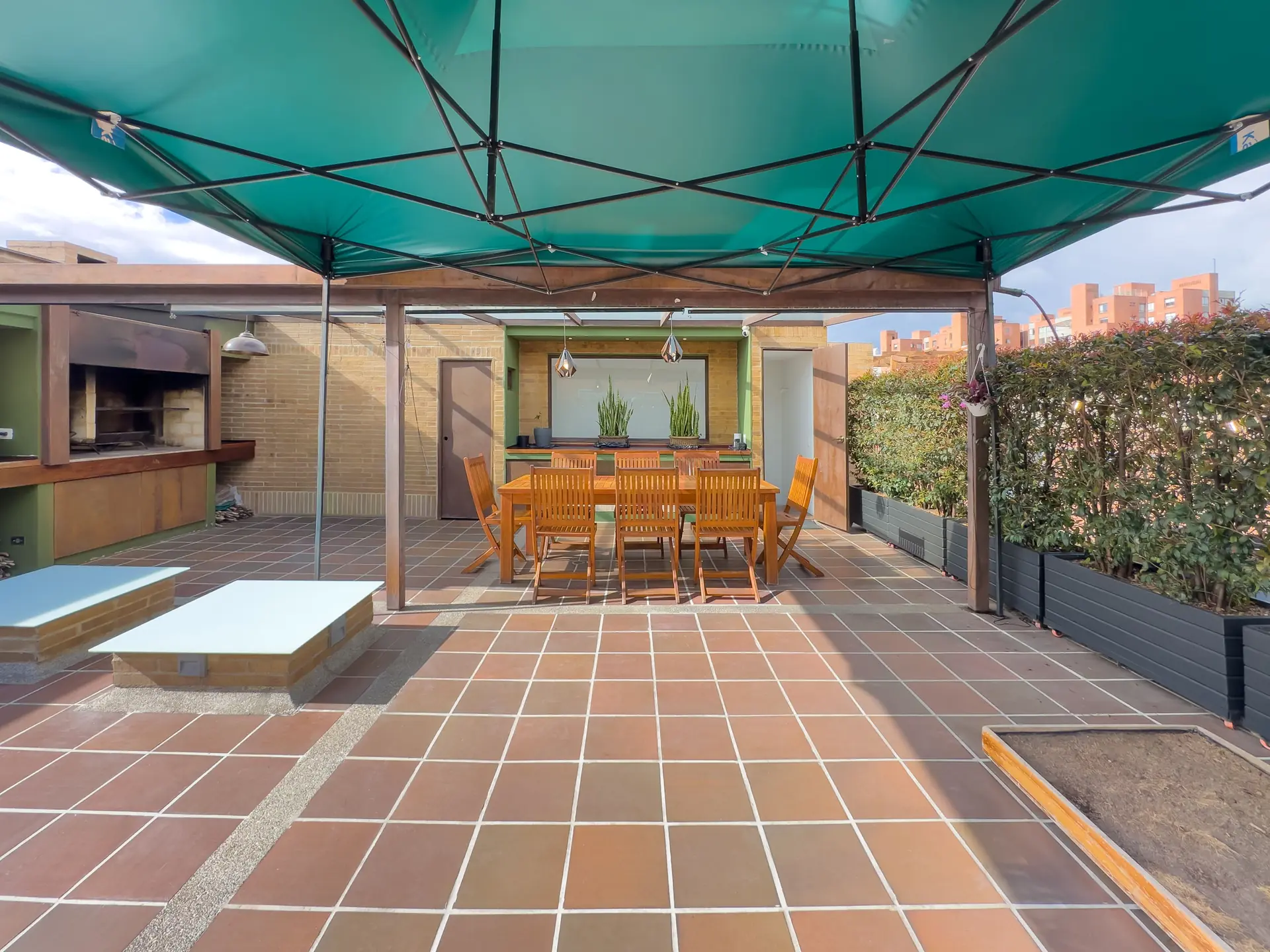 Apartamento con terraza en venta, Calleja Alta.
