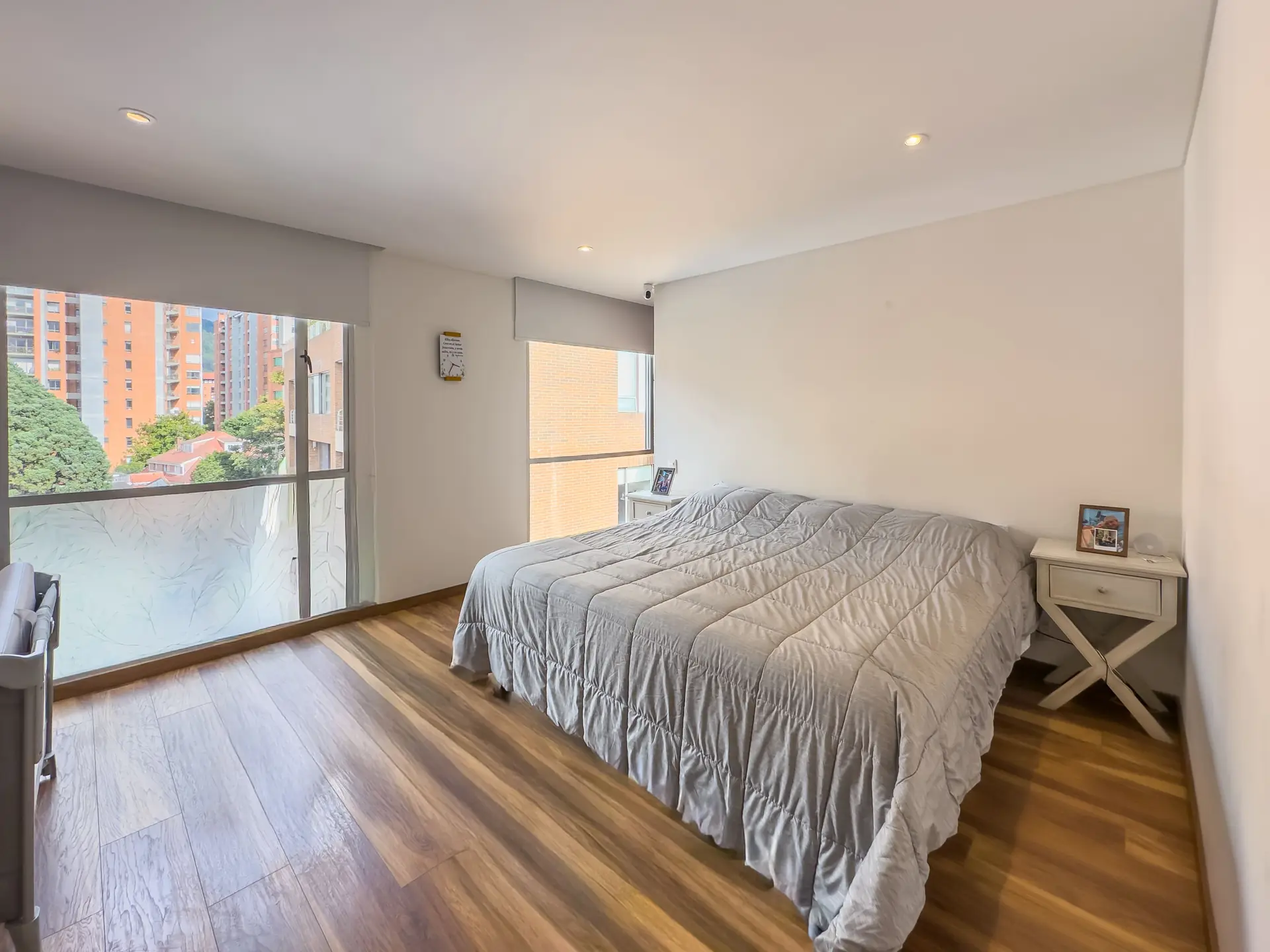 Apartamento con terraza en venta, Calleja Alta.