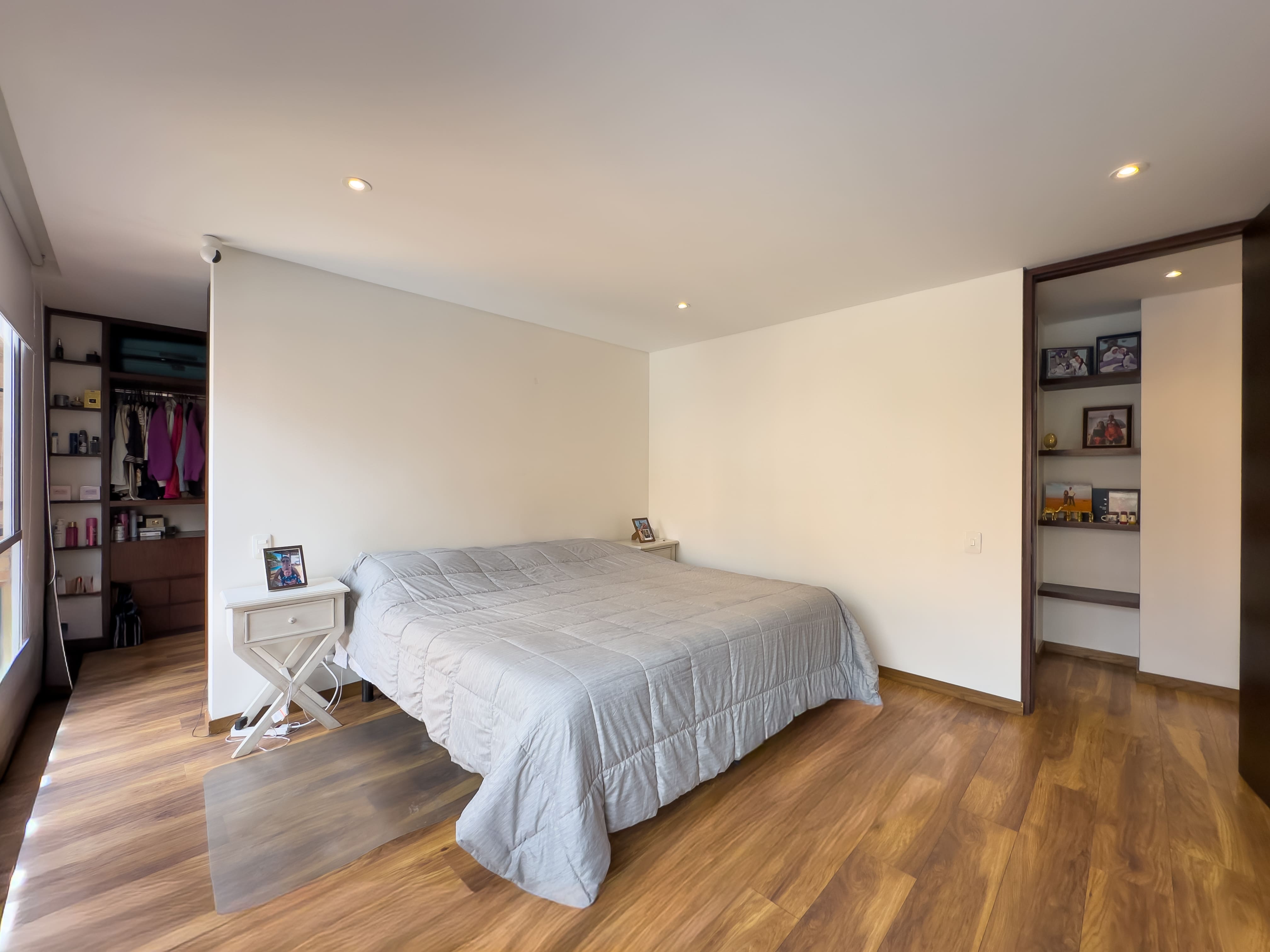 Apartamento con terraza en venta, Calleja Alta.
