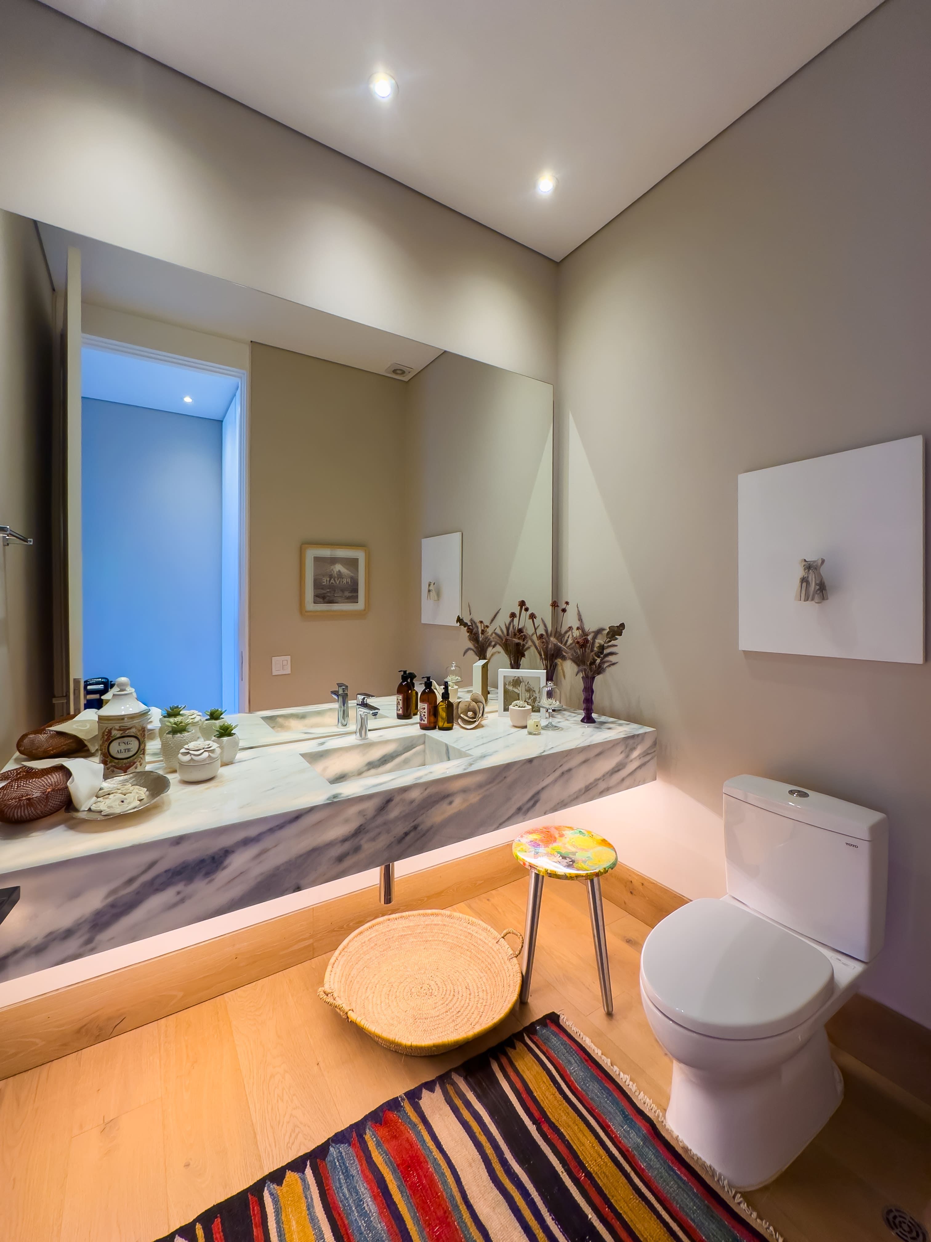 Apartamento en venta con terraza y zona verde, Santa Maria de los cerros.