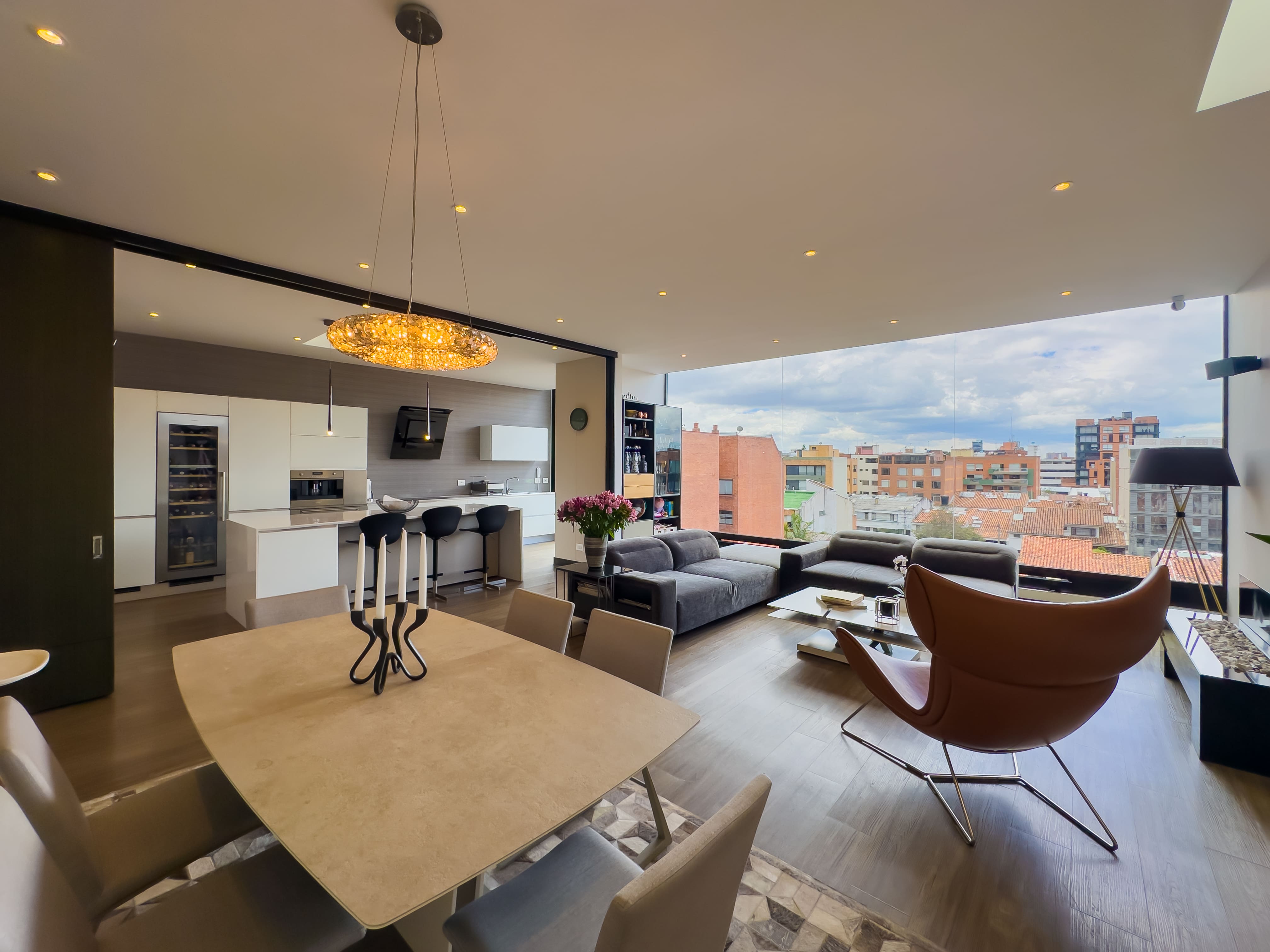 Penthouse en venta con terraza, Santa Paula.