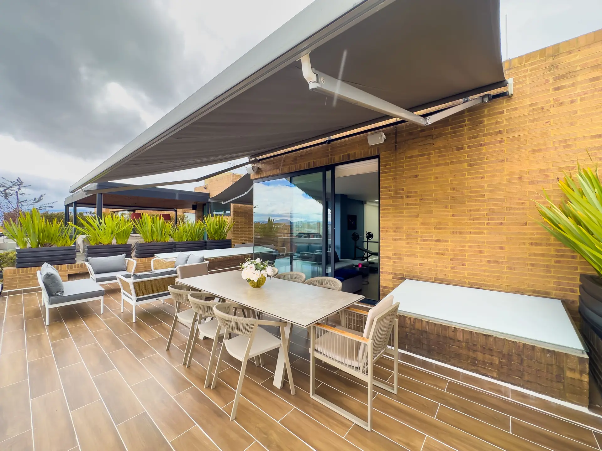 Penthouse en venta con terraza, Santa Paula.