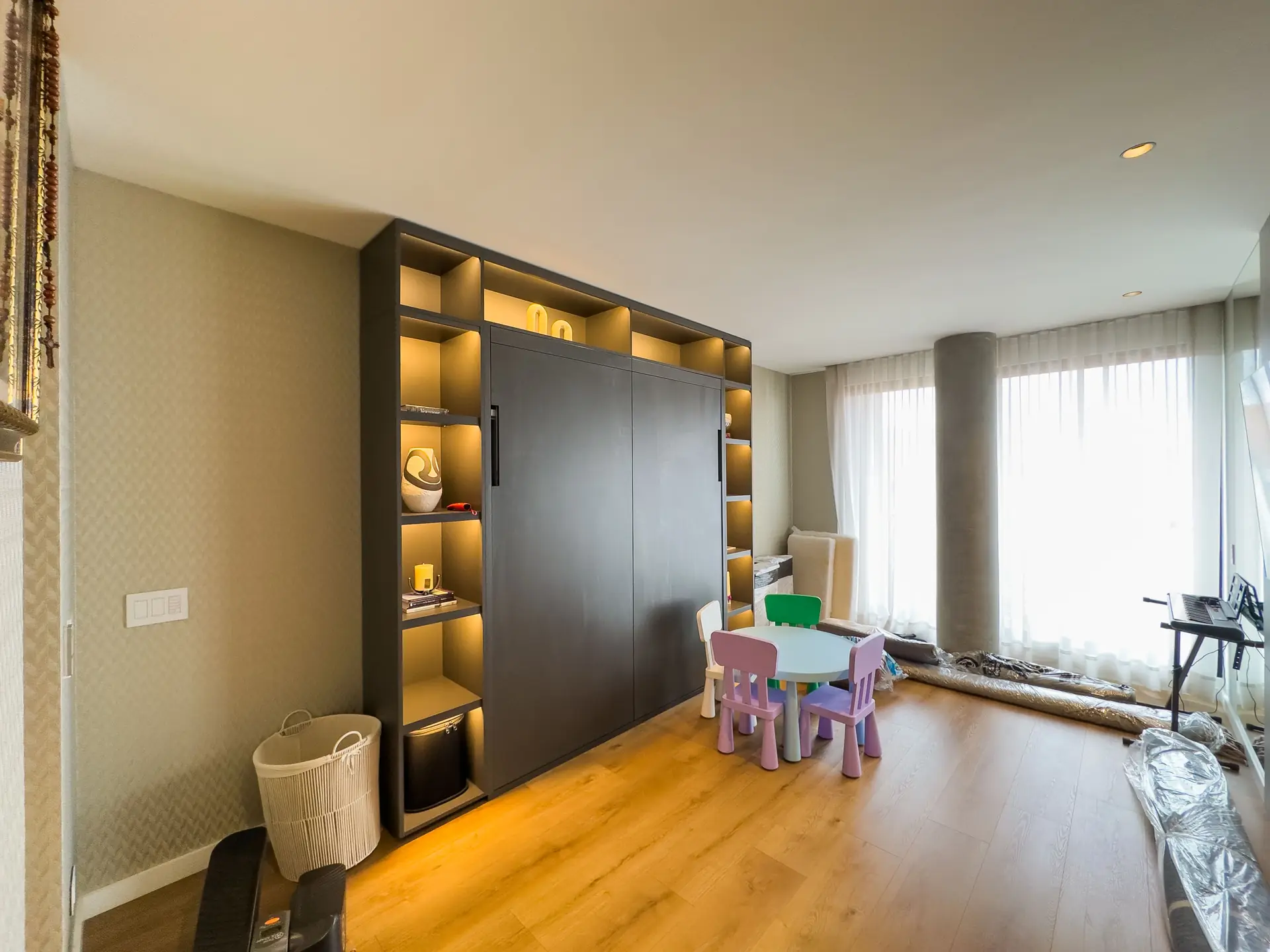 Apartamento con terraza y balcón en venta, Chico Navarra.
