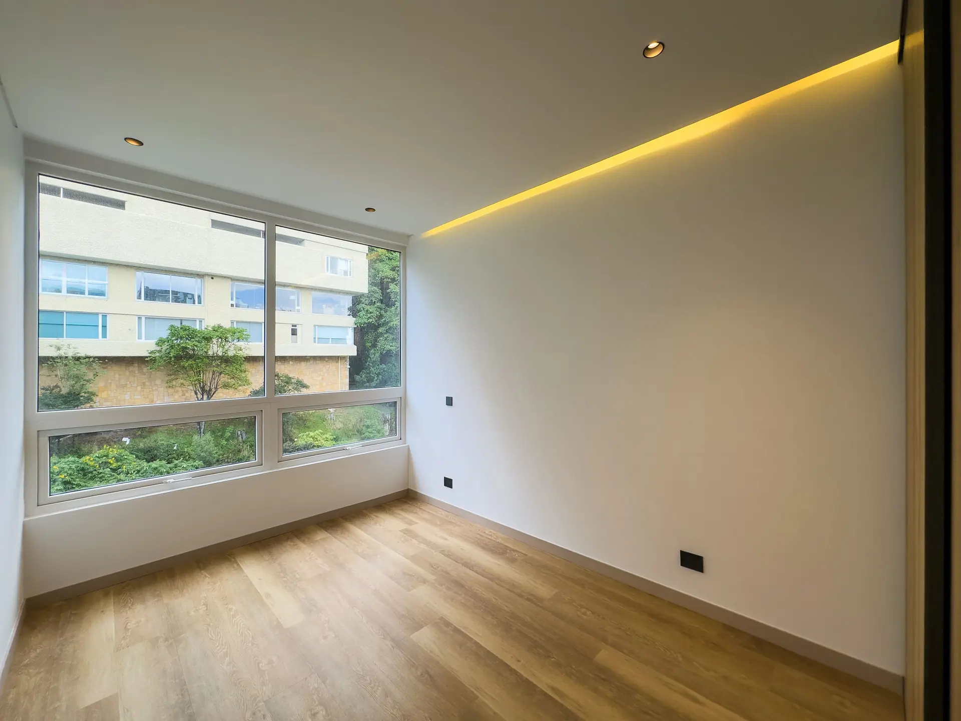 Apartamento de dos habitaciones en venta, El refugio.