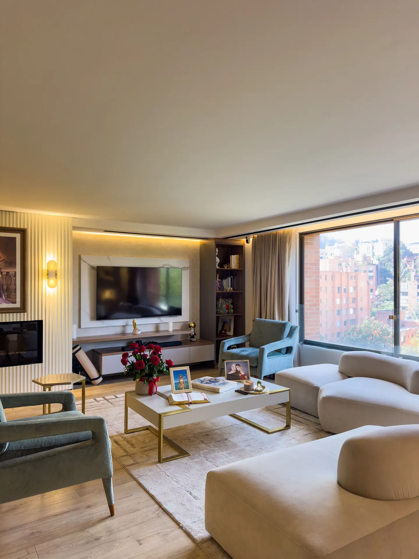 Apartamento REMODELADO exterior en venta, Rosales.