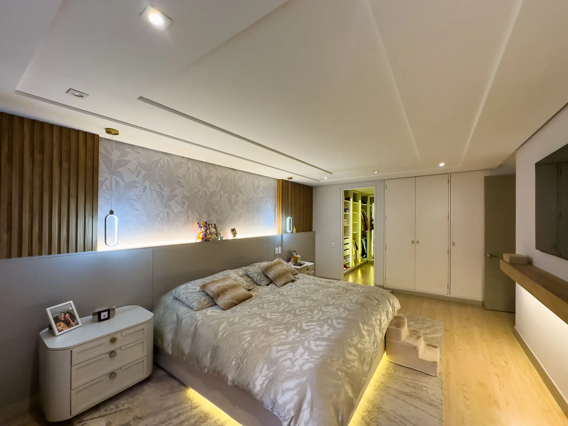 Apartamento REMODELADO exterior en venta, Rosales.