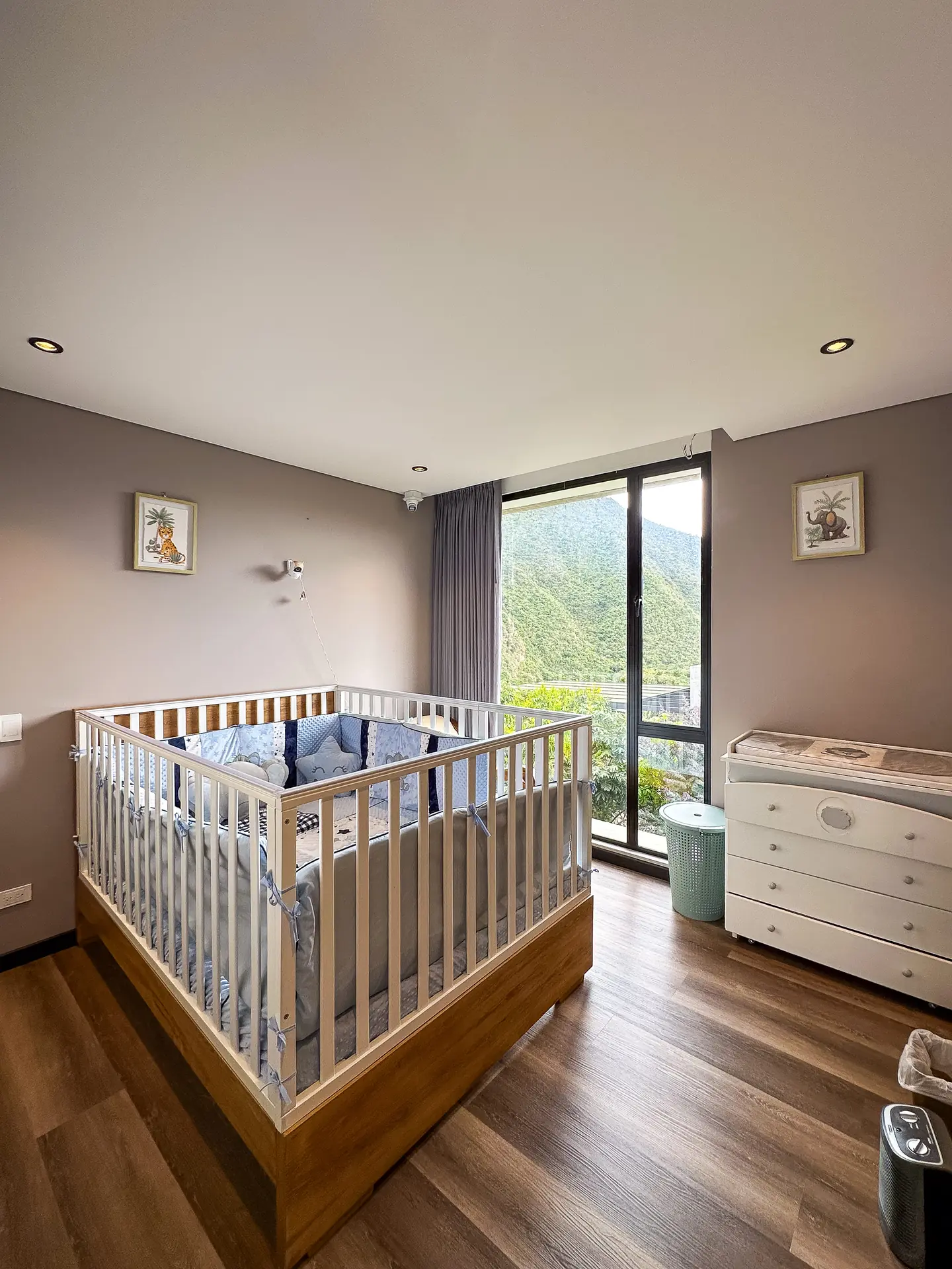 Casa con terraza y jardín en venta, en La Calera