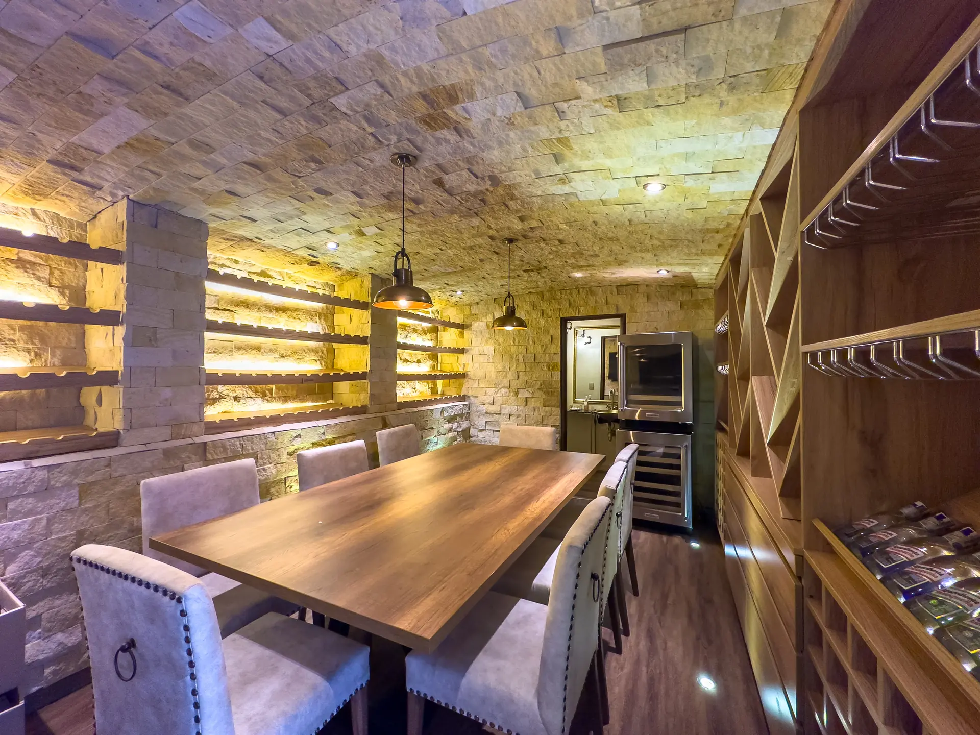 Casa con terraza y piscina en arriendo, en la Calera (Prados del Este)