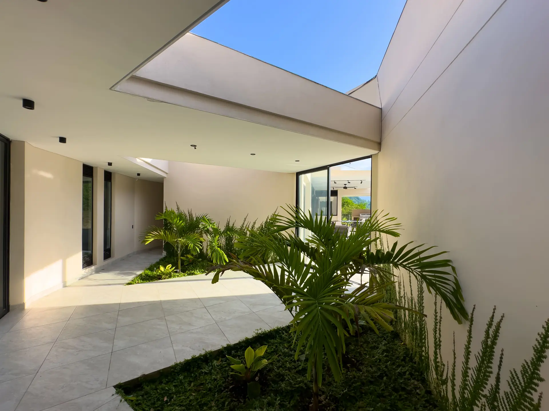 Casa de descanso con piscina y jardín en venta, Primavera de Payande (Villeta)