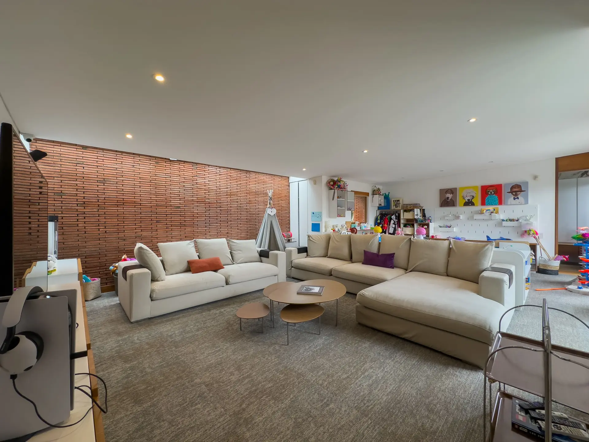 Casa con jardín y terraza en venta, Santa Ana Oriental. (Actualmente está arrendada)