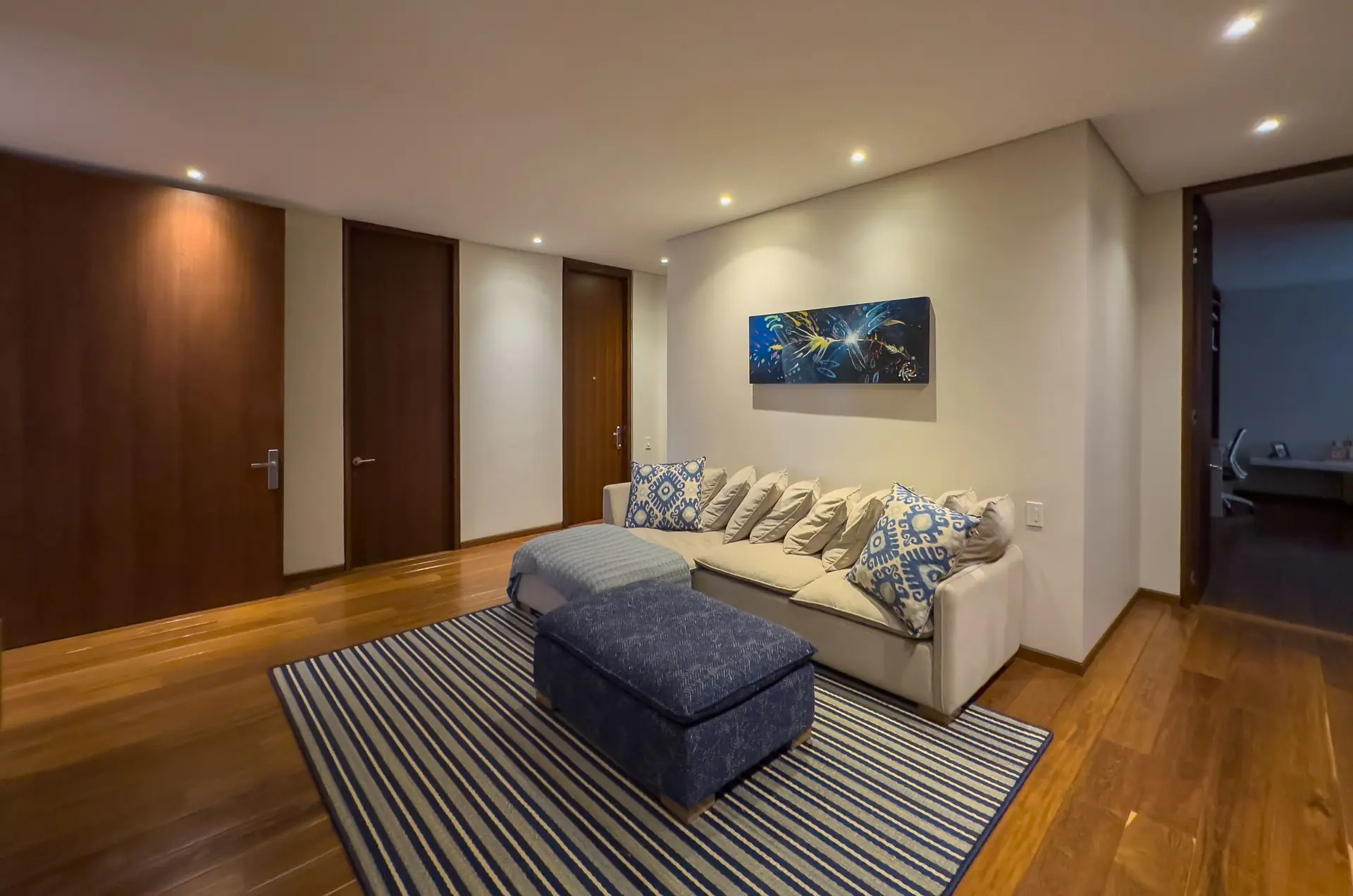 Apartamento con terraza en venta, chico oriental.
