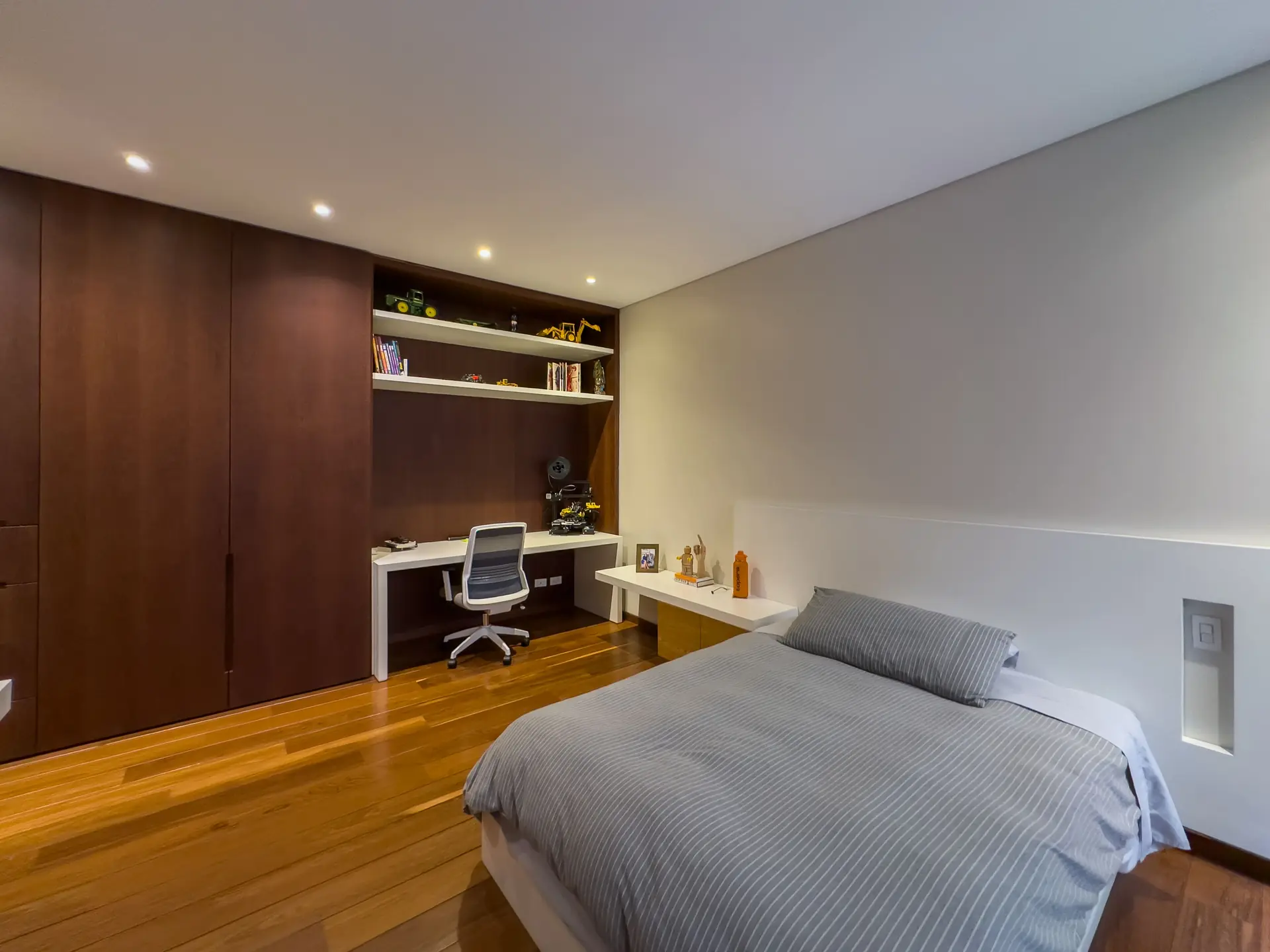 Apartamento con terraza en venta, chico oriental.