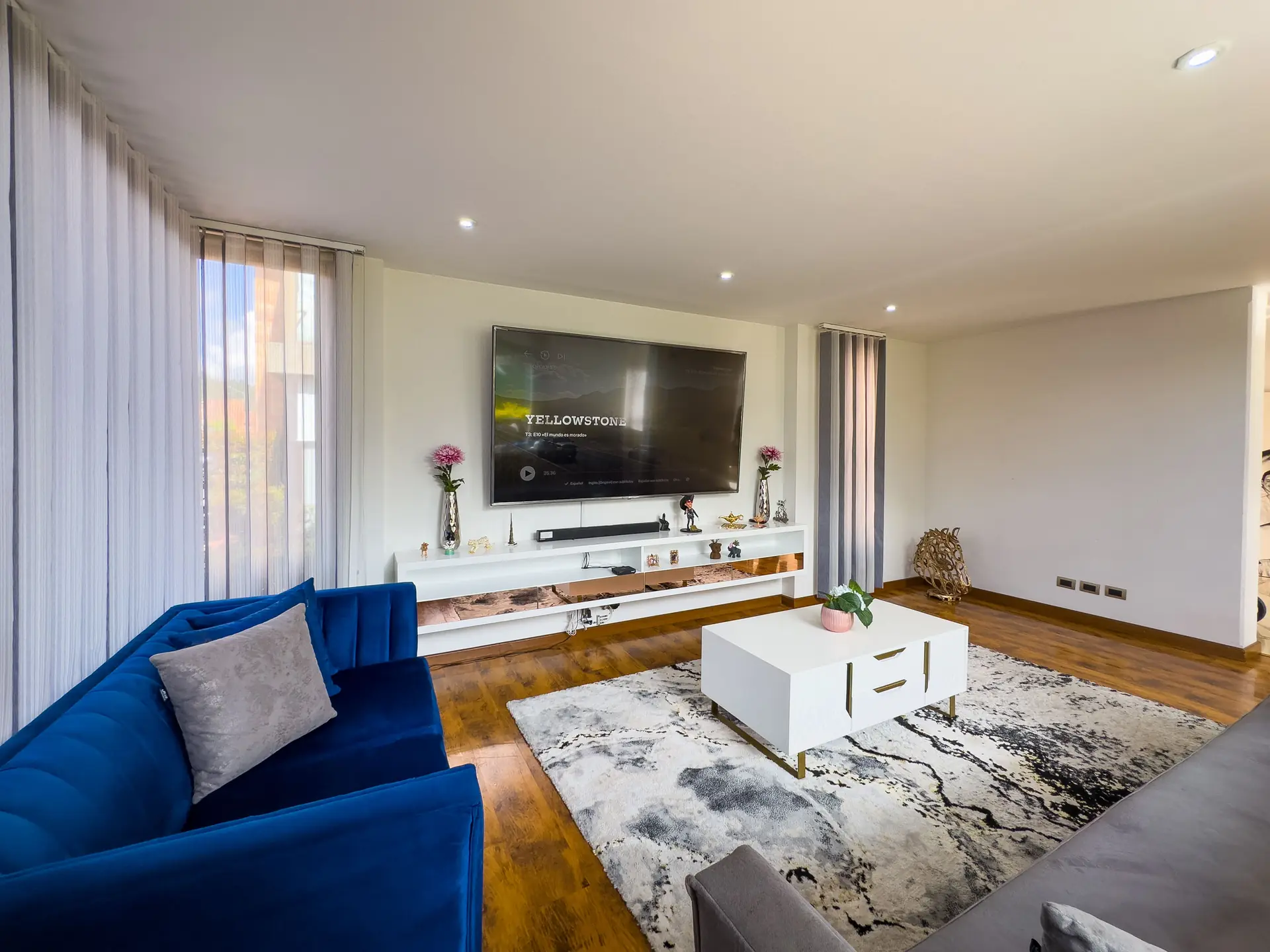 Casa con jardín en venta, San Jose de Bavária.