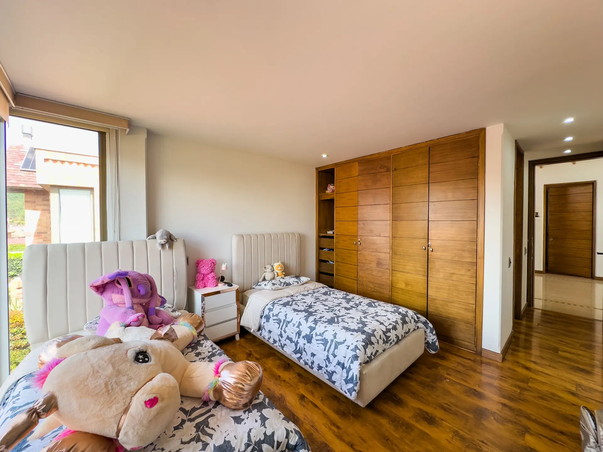 Casa con jardín en venta, San Jose de Bavária.