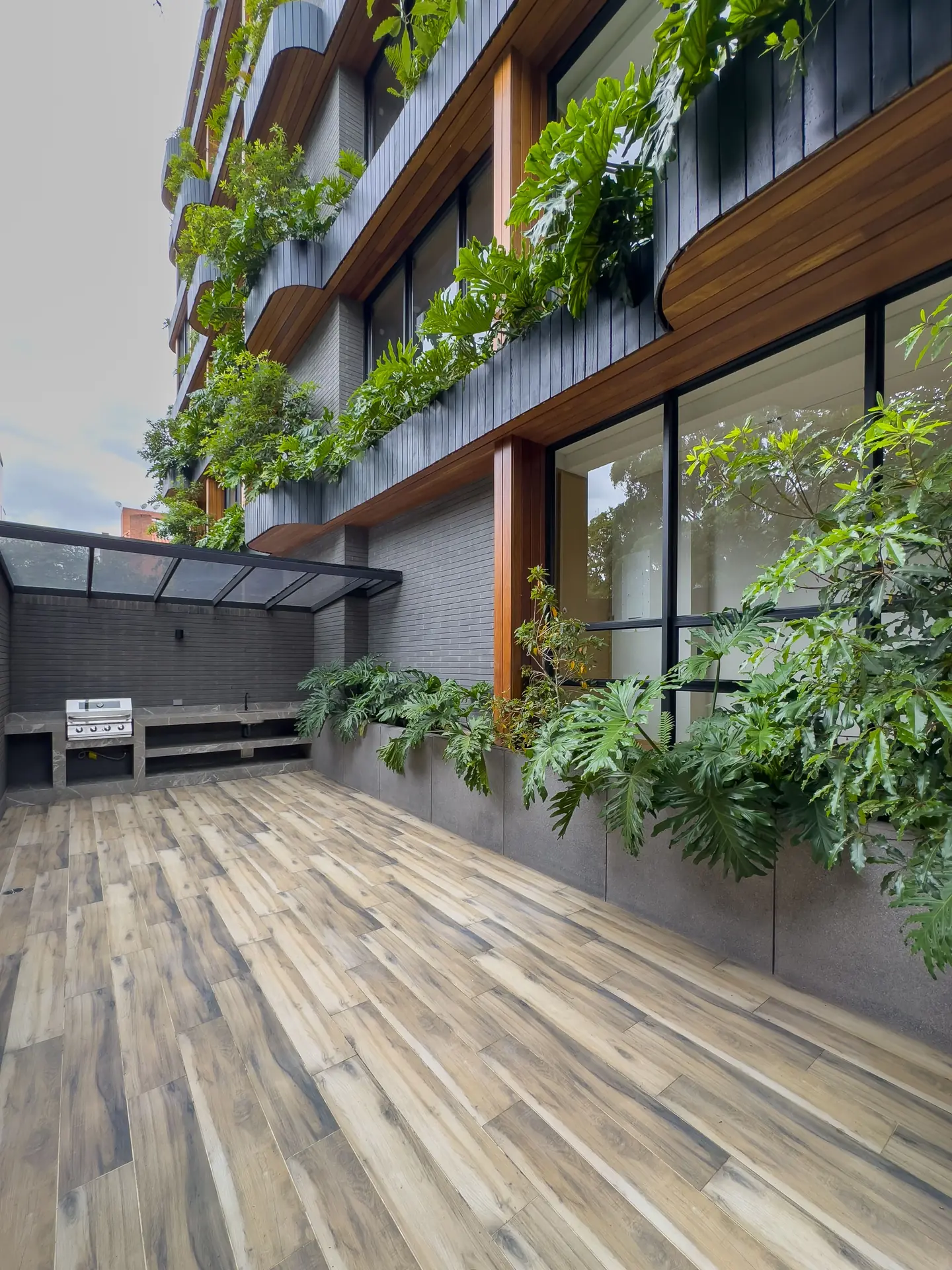 Apartamento moderno con terraza y club house, en chico museo.