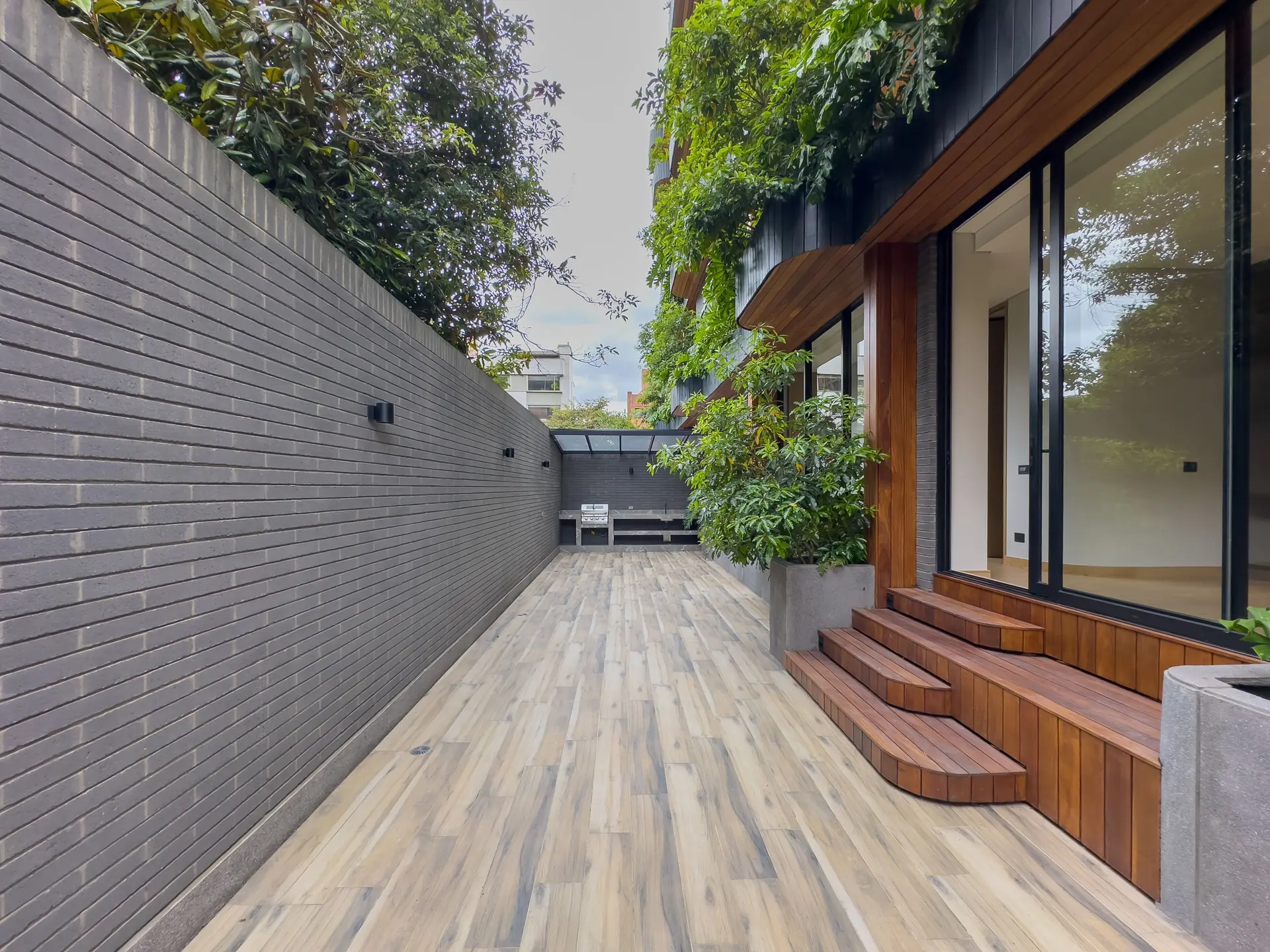 Apartamento moderno con terraza y club house, en chico museo.
