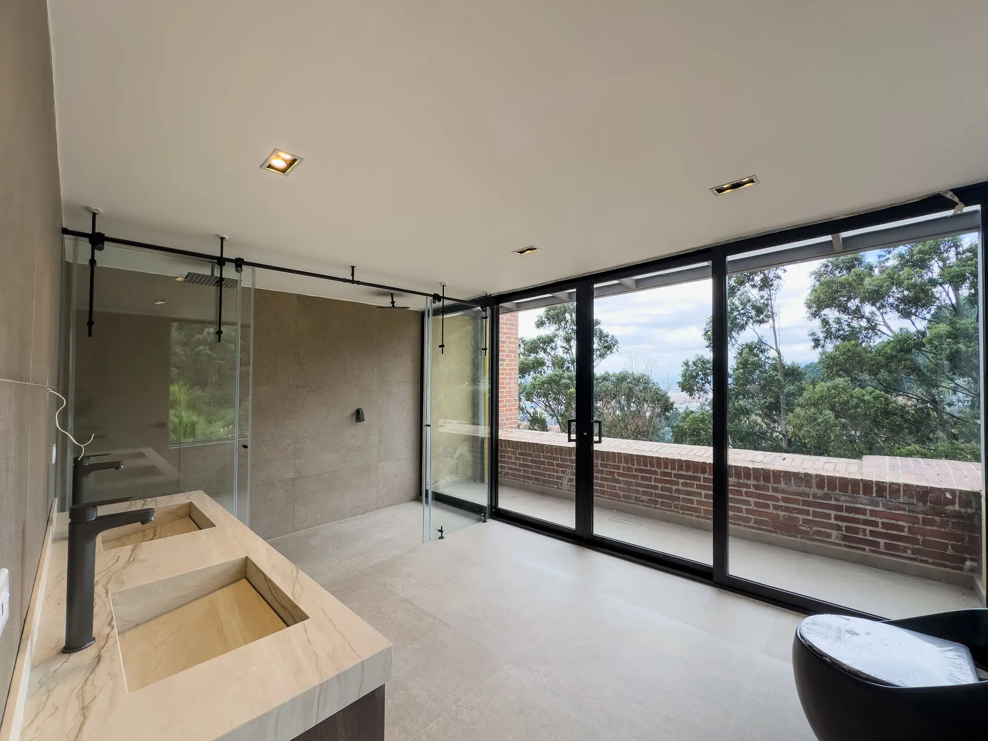 Apartamento con terraza en venta, chico alto. (Apartamento arrendado actualmente)