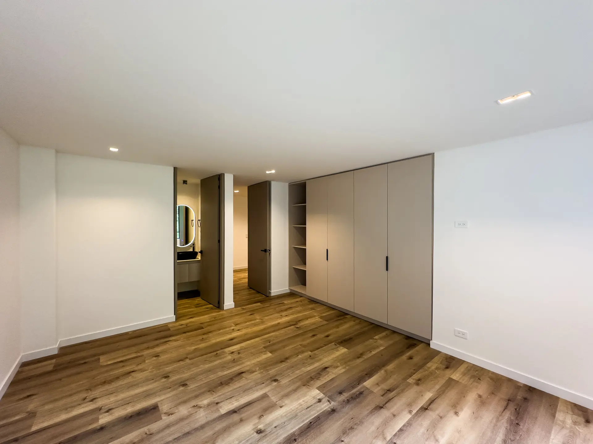 Apartamento con terraza en venta, chico alto. (Apartamento arrendado actualmente)