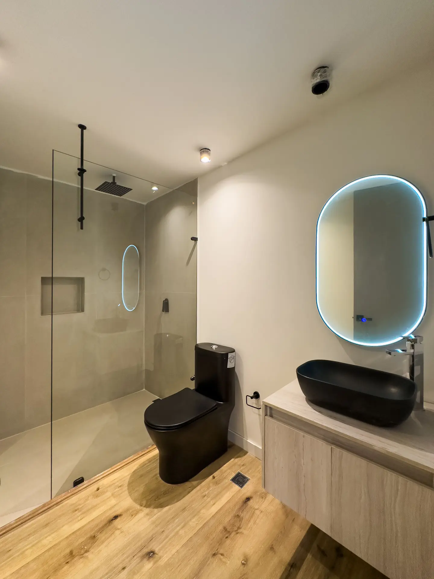 Apartamento con terraza en venta, chico alto. (Apartamento arrendado actualmente)