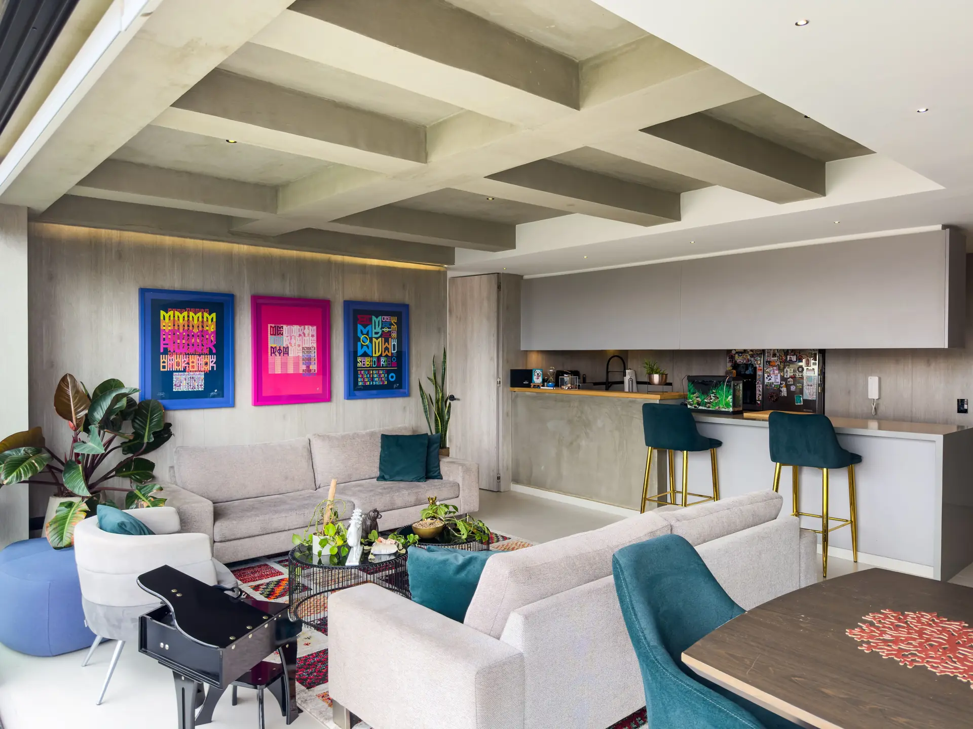 Apartamento con terraza a la venta, Cerros de sotileza.