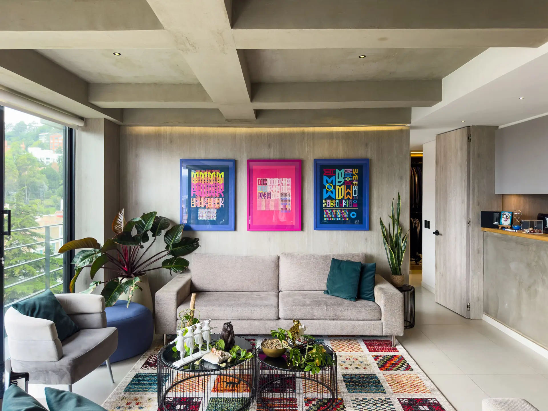 Apartamento con terraza a la venta, Cerros de sotileza.
