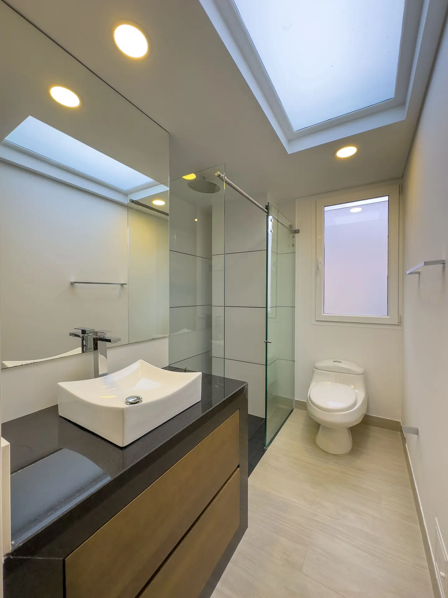Casa en venta ó arriendo, Aposentos.