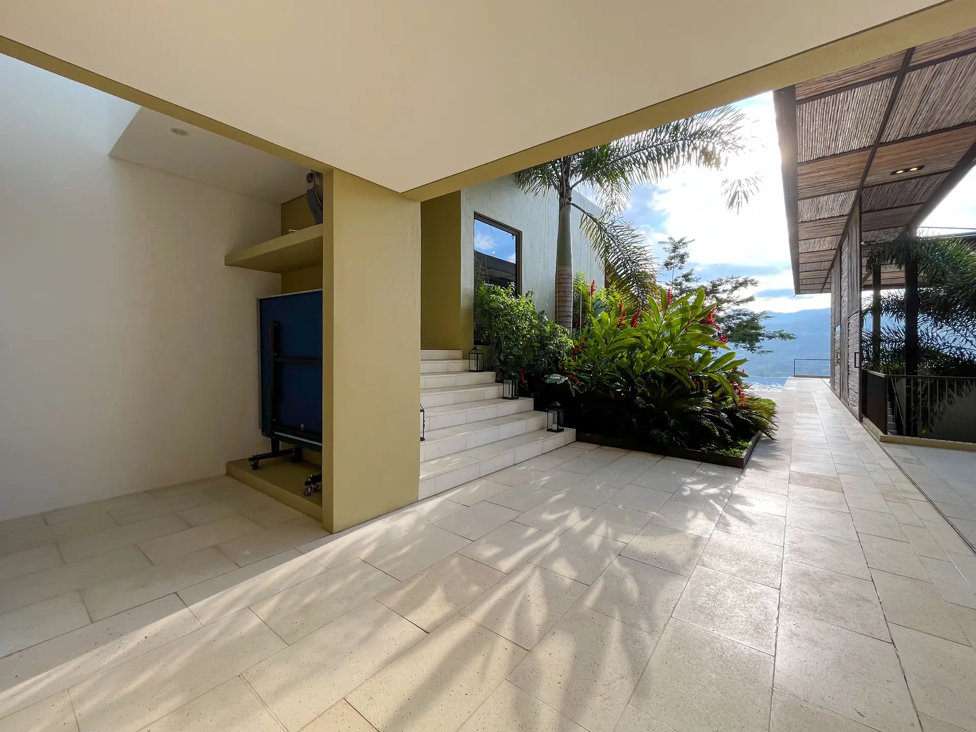 Casa con piscina a la venta, en Villeta (conjunto cerrado)