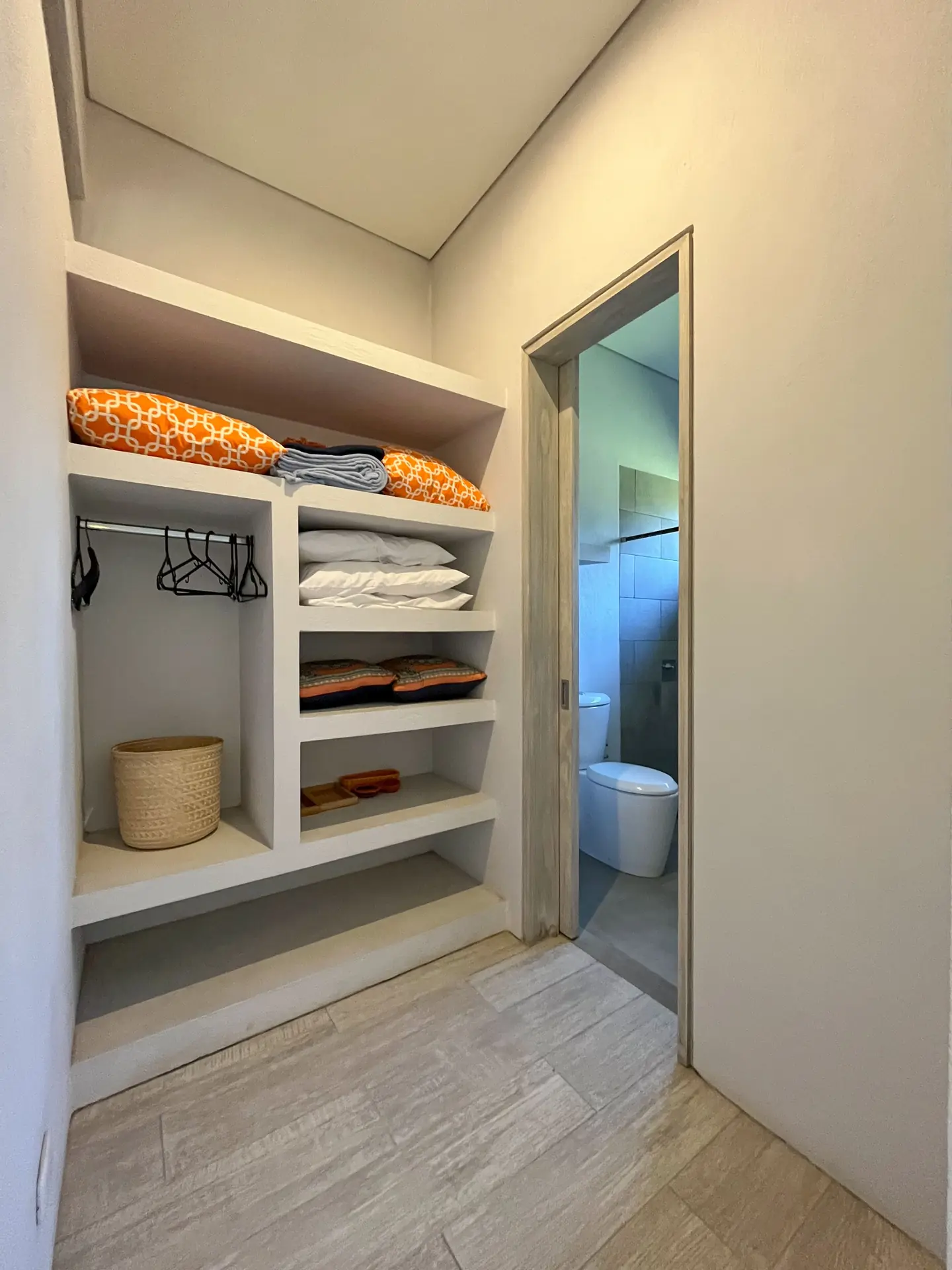 Casa con piscina a la venta, en Villeta (conjunto cerrado)