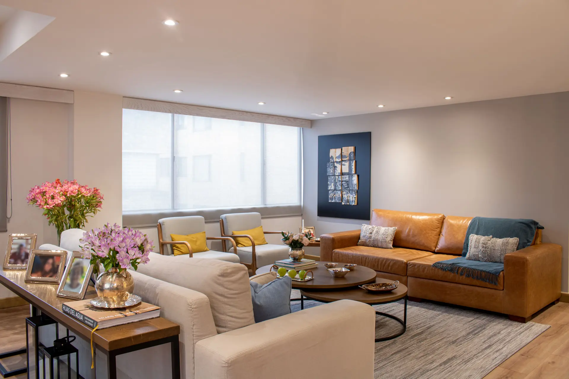 Apartamento dúplex con terraza a la venta, en El Chico.