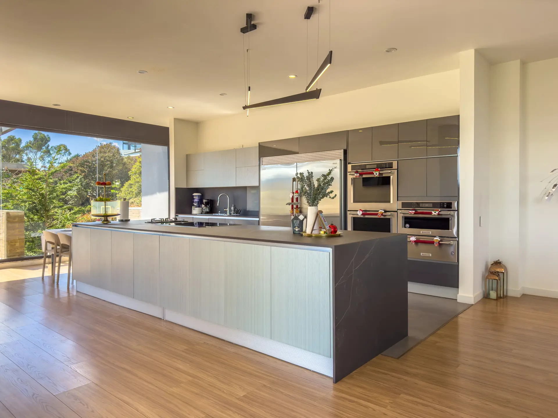 Casa con terraza y jardín a la venta o arriendo, en Bosques del Encenillo.