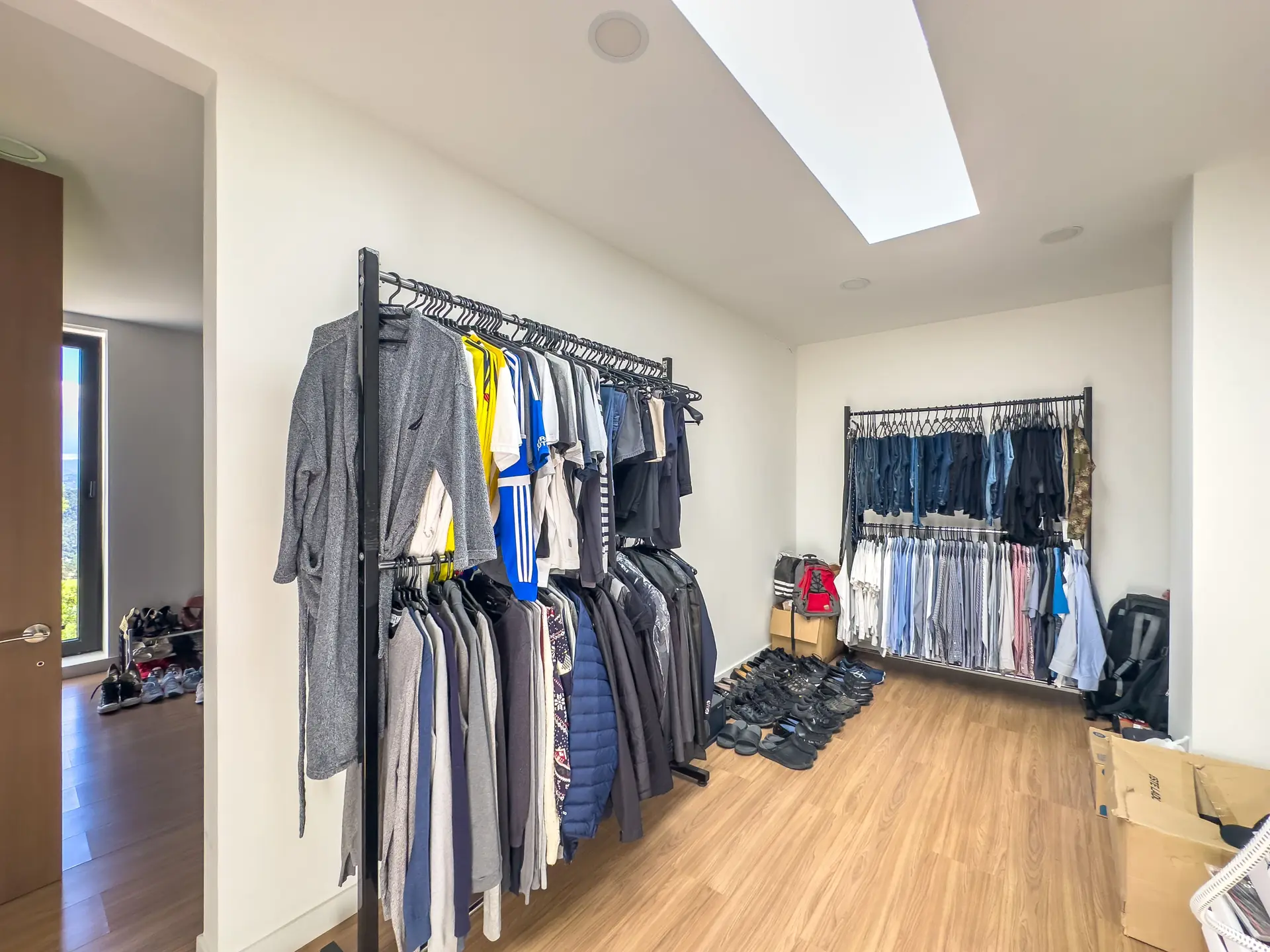 Casa con terraza y jardín a la venta o arriendo, en Bosques del Encenillo.
