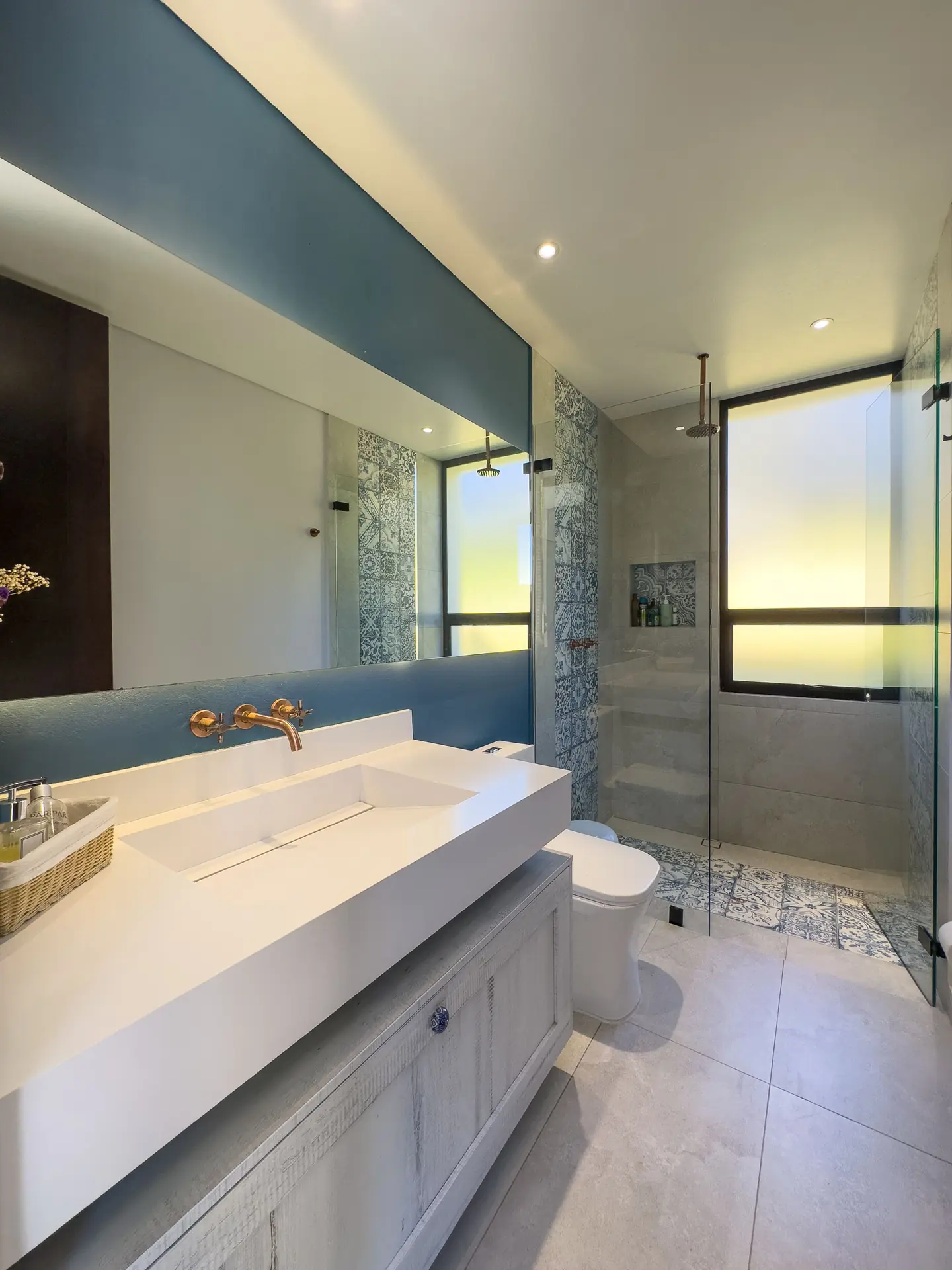 Casa con jardín a la venta, en Yerbabonita.