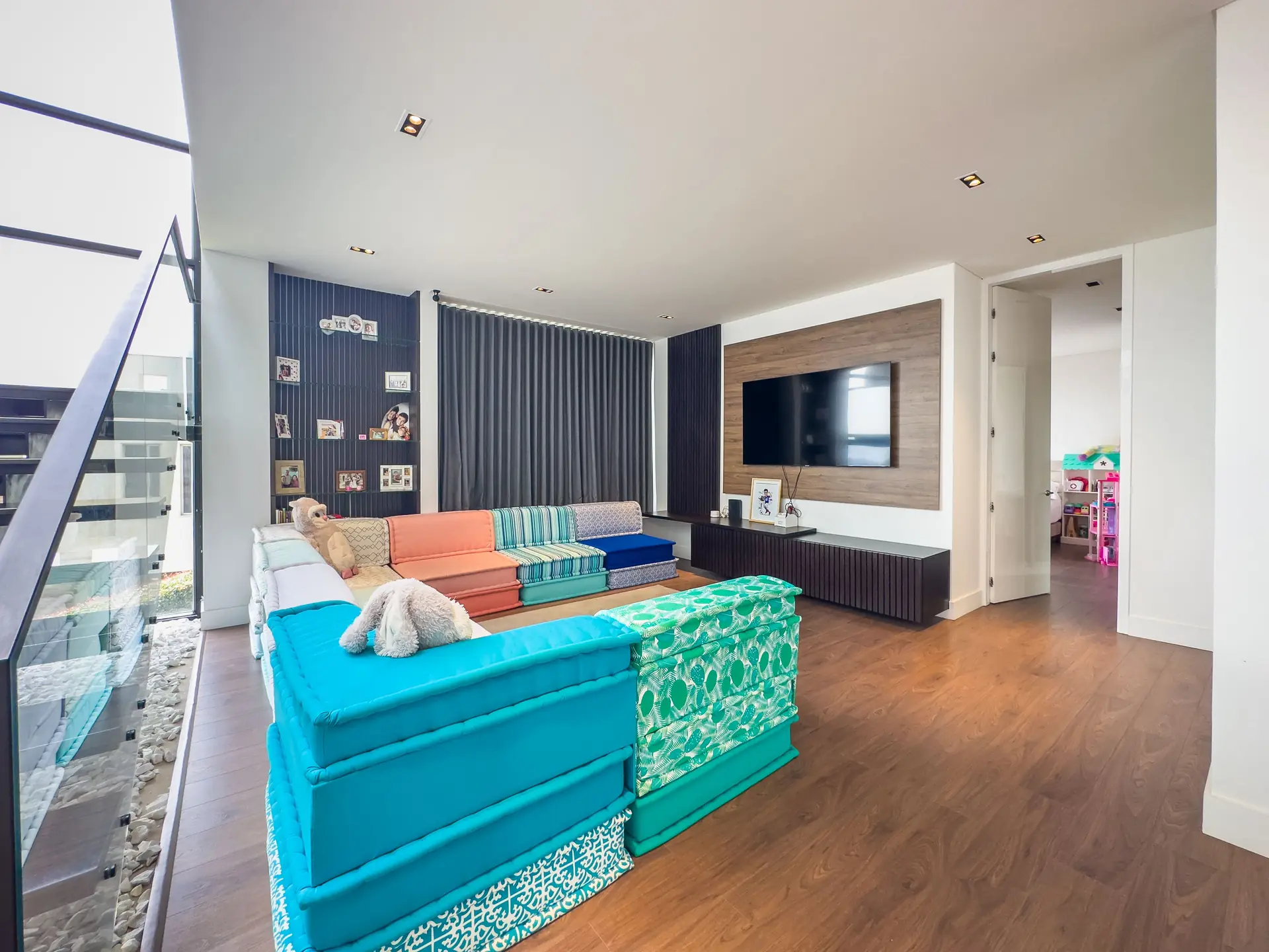 Casa con jardín a la venta, en Aposentos.
