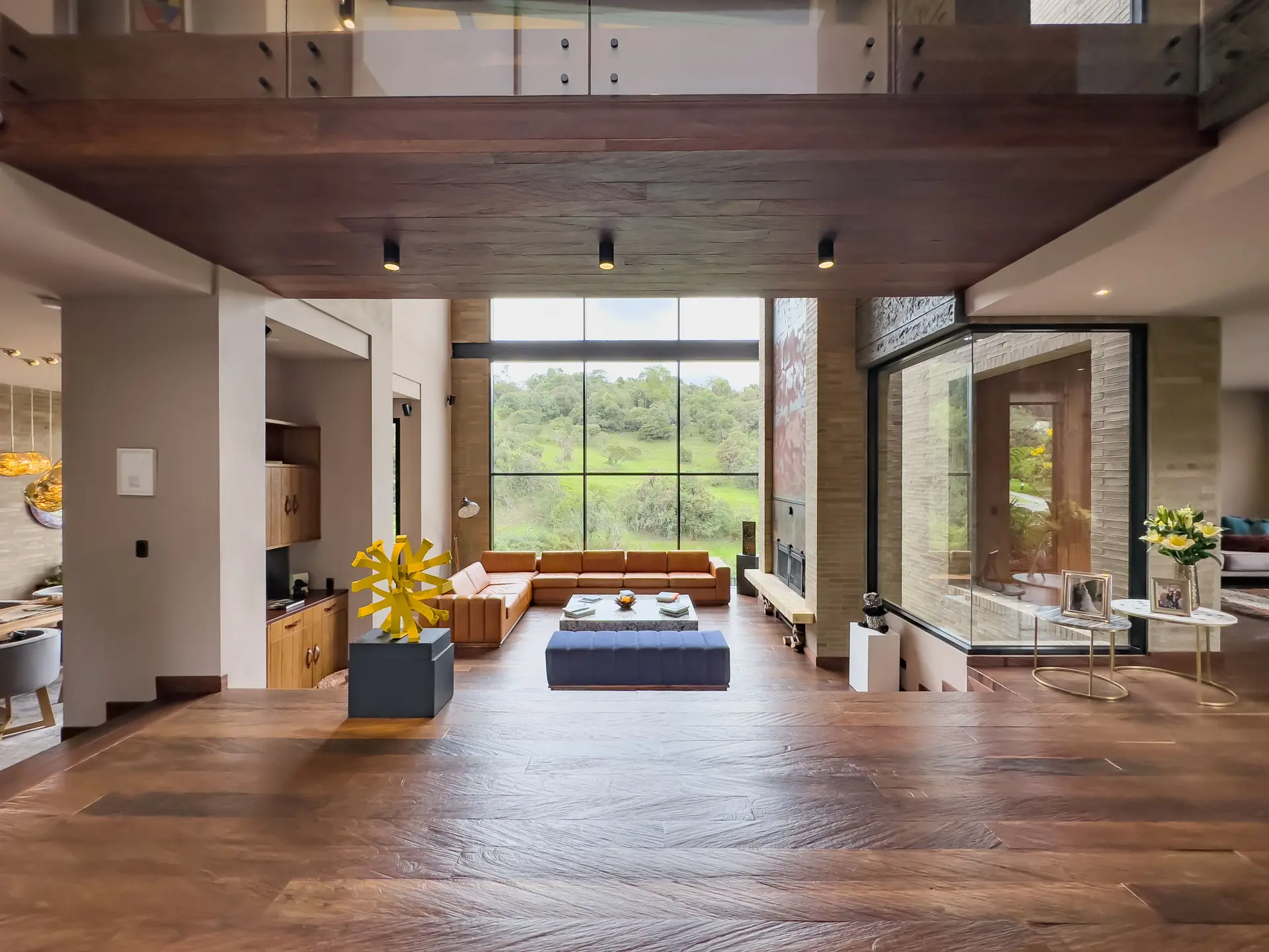 Casa con jardín a la venta, en Yerbabonita.